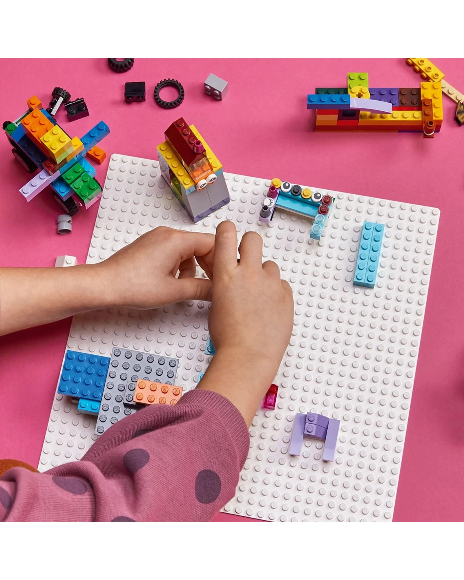11026 White Baseplate - Image 3