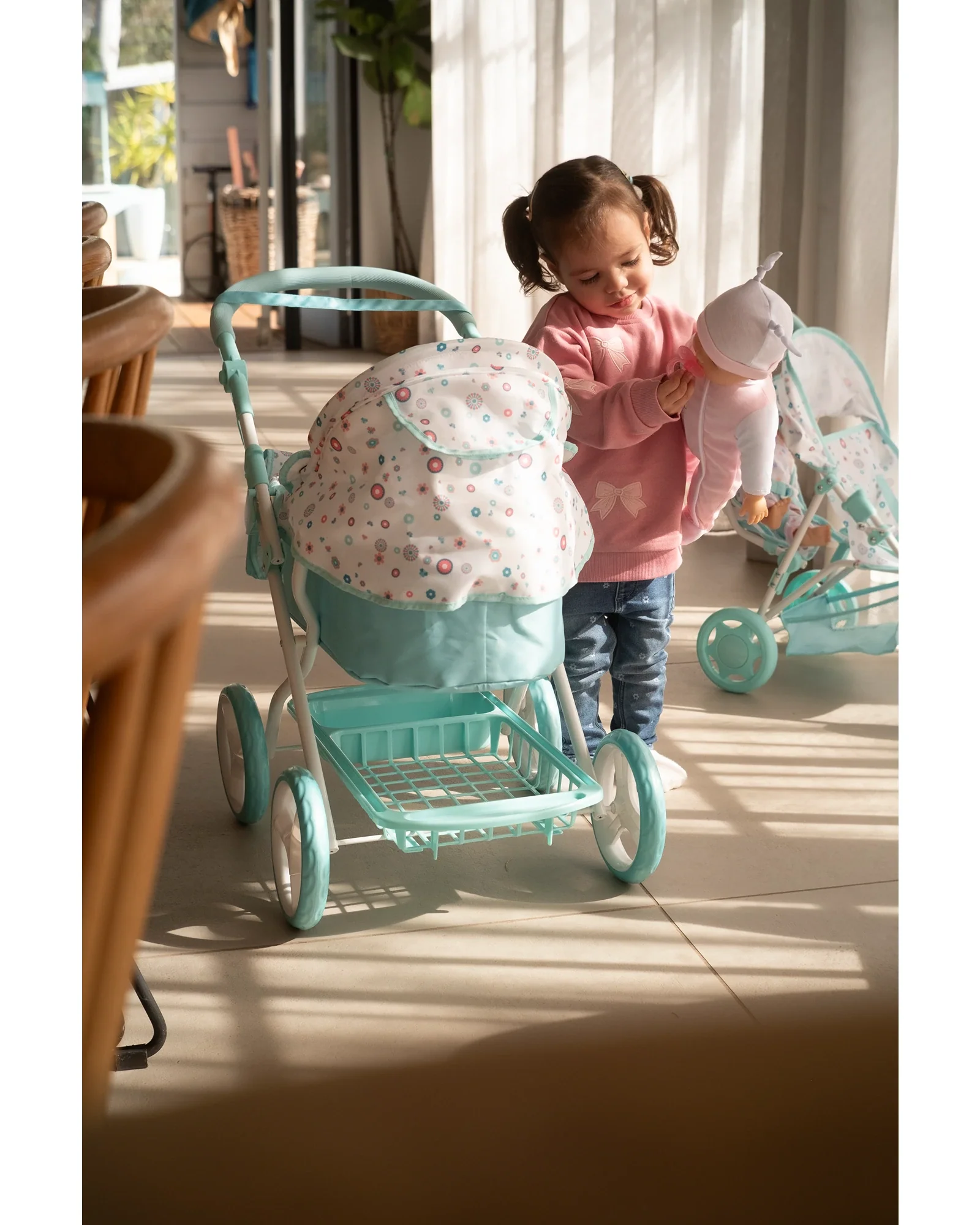 Deluxe Pram - Image 3