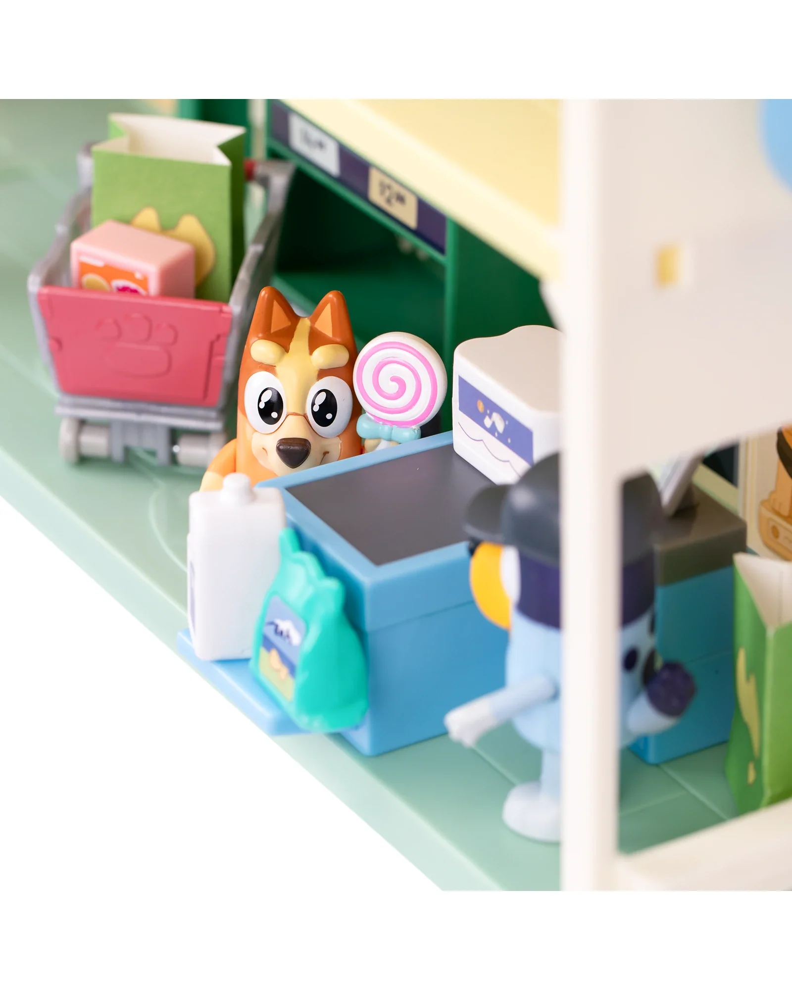 Blueys Supermarket Playset - Image 10