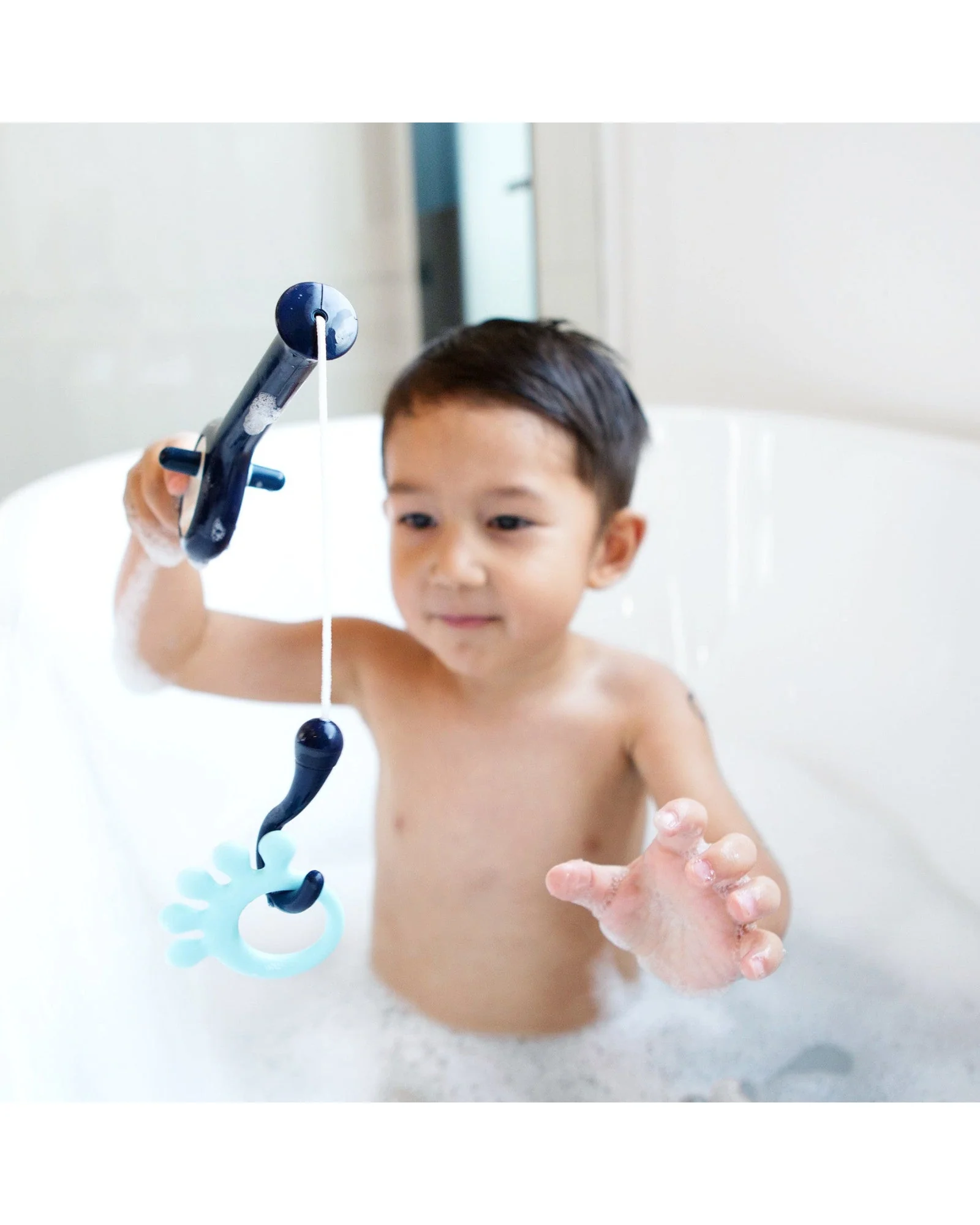 Boon Cast Fishing Pole Bath Toy - Image 9