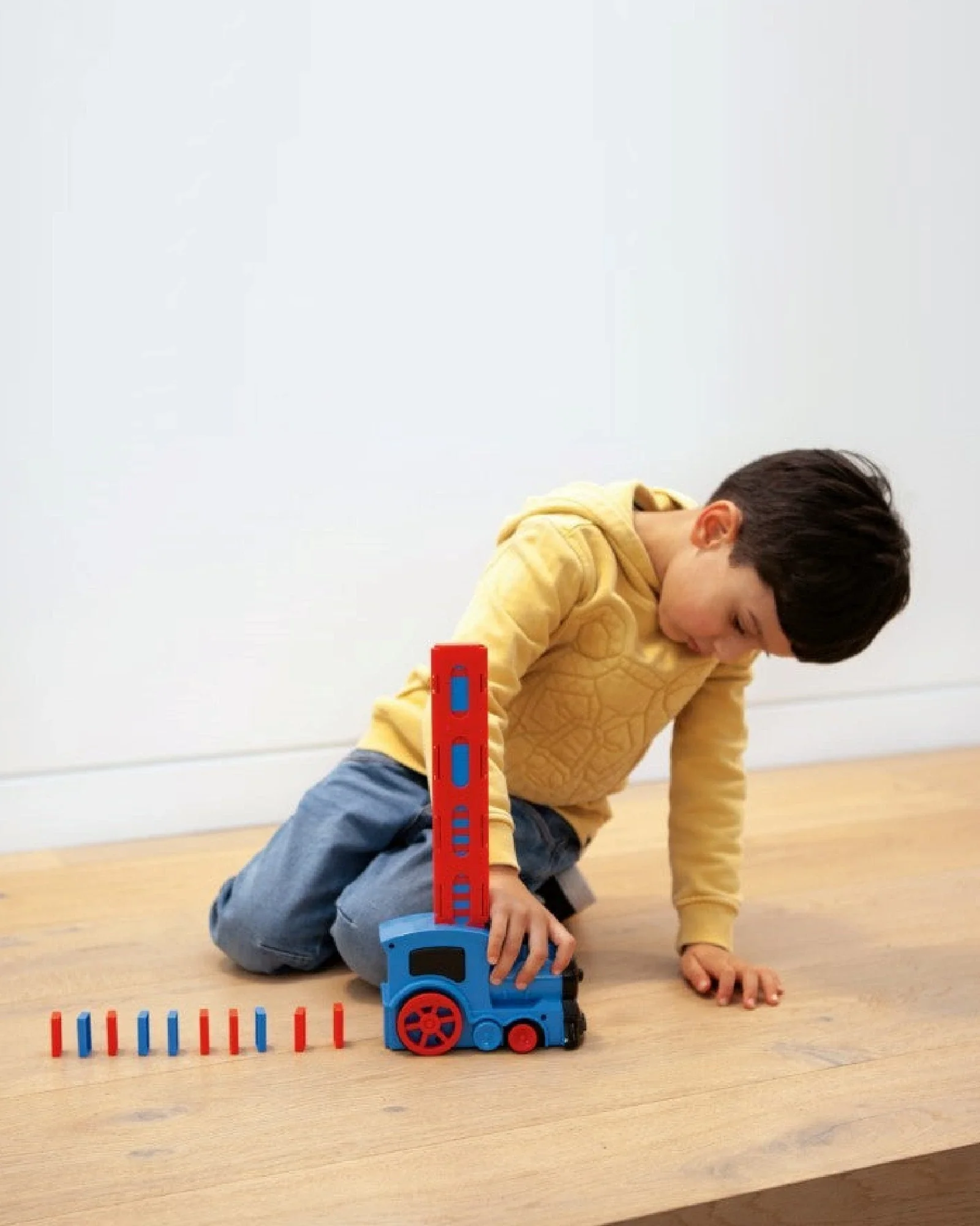 Domino Steam Train