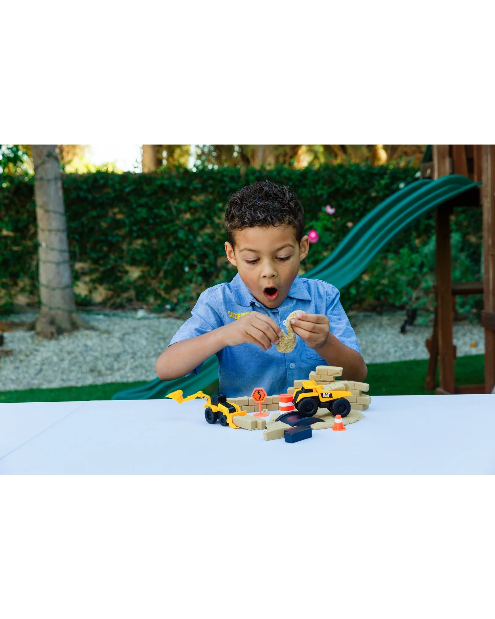 CAT Dig n Build 10oz w Two Vehicles Assorted - Image 9