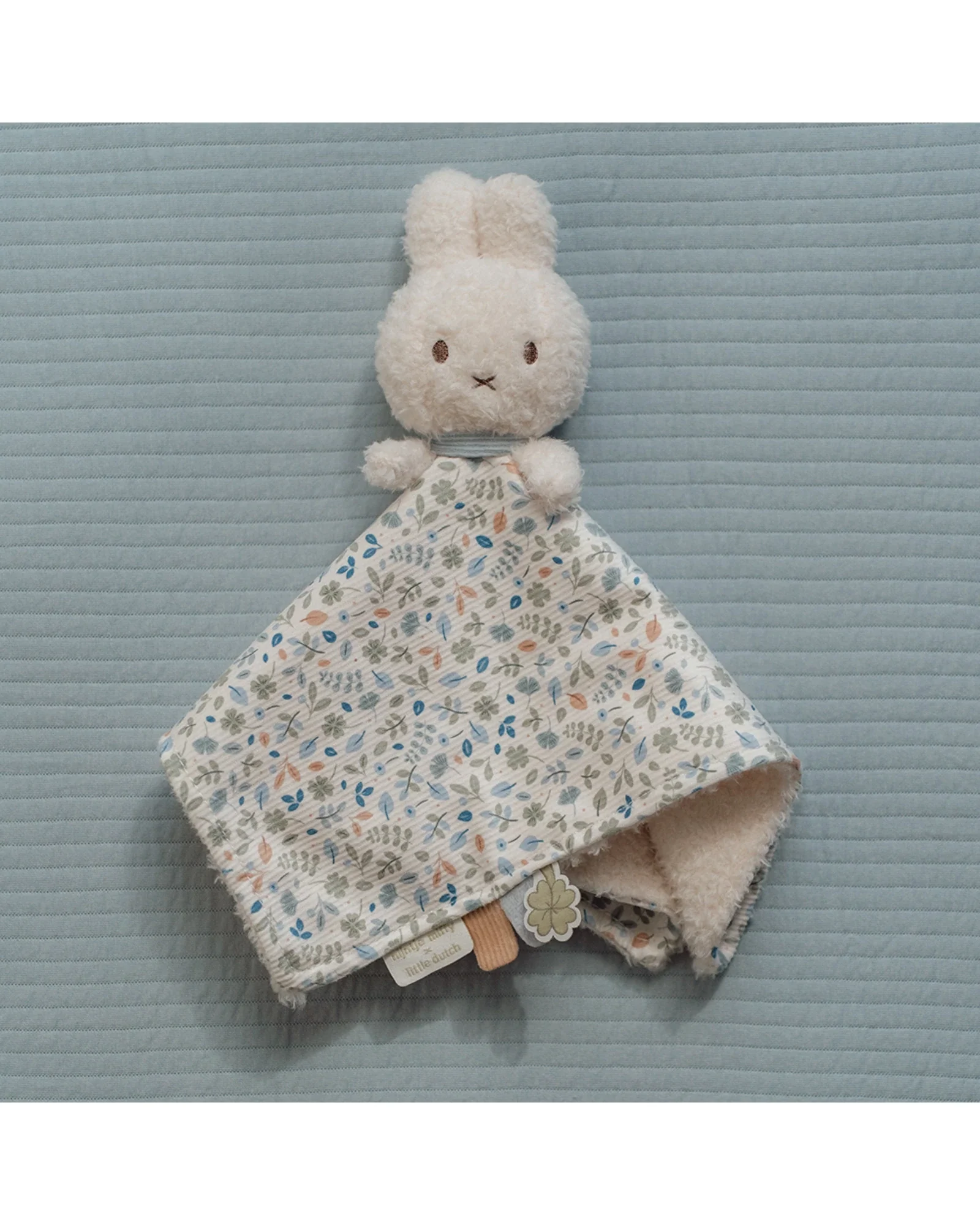 Cuddle Cloth: Miffy Lucky Leaves - Image 3