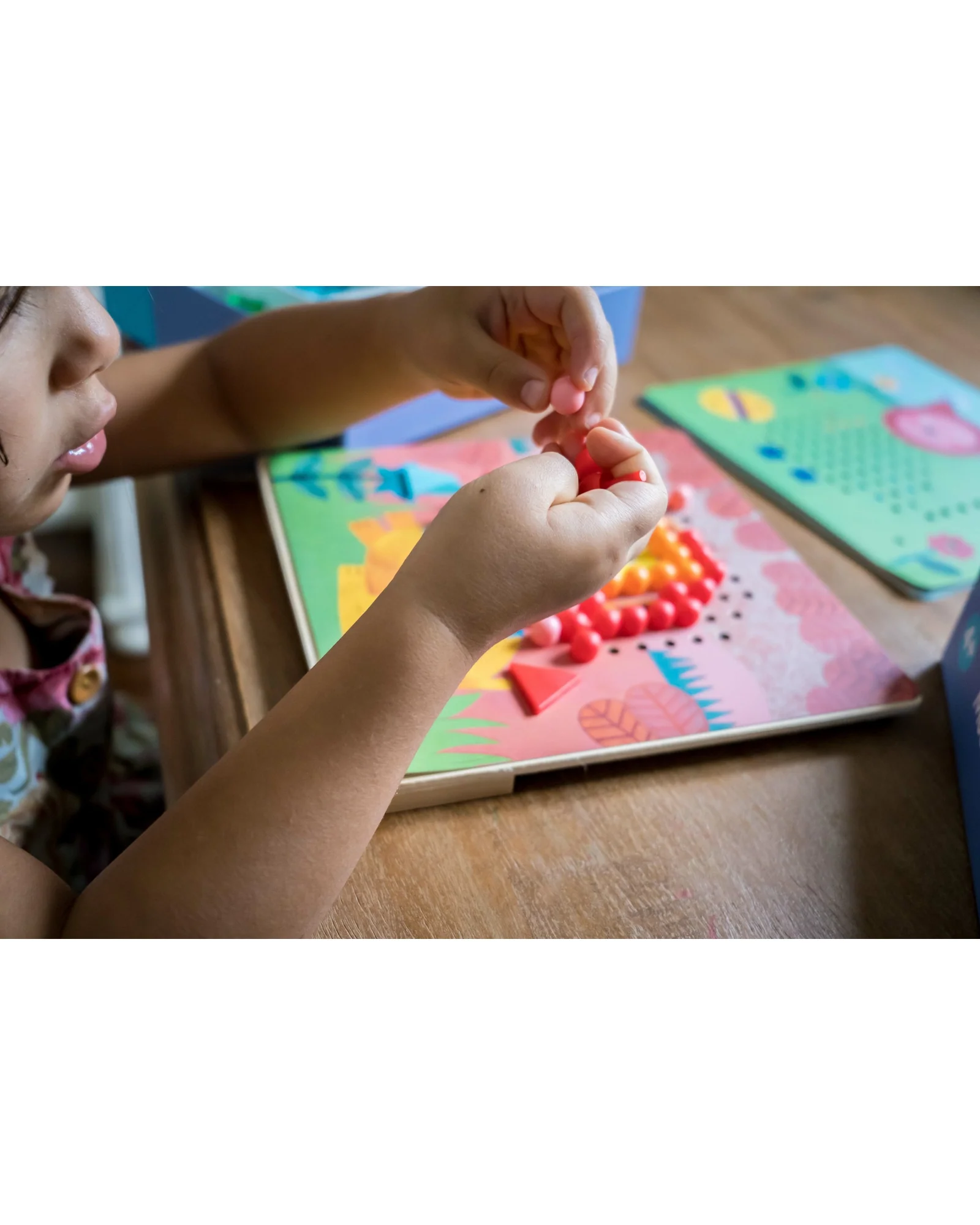Djeco Animo Mosaico Peg Board - Image 11
