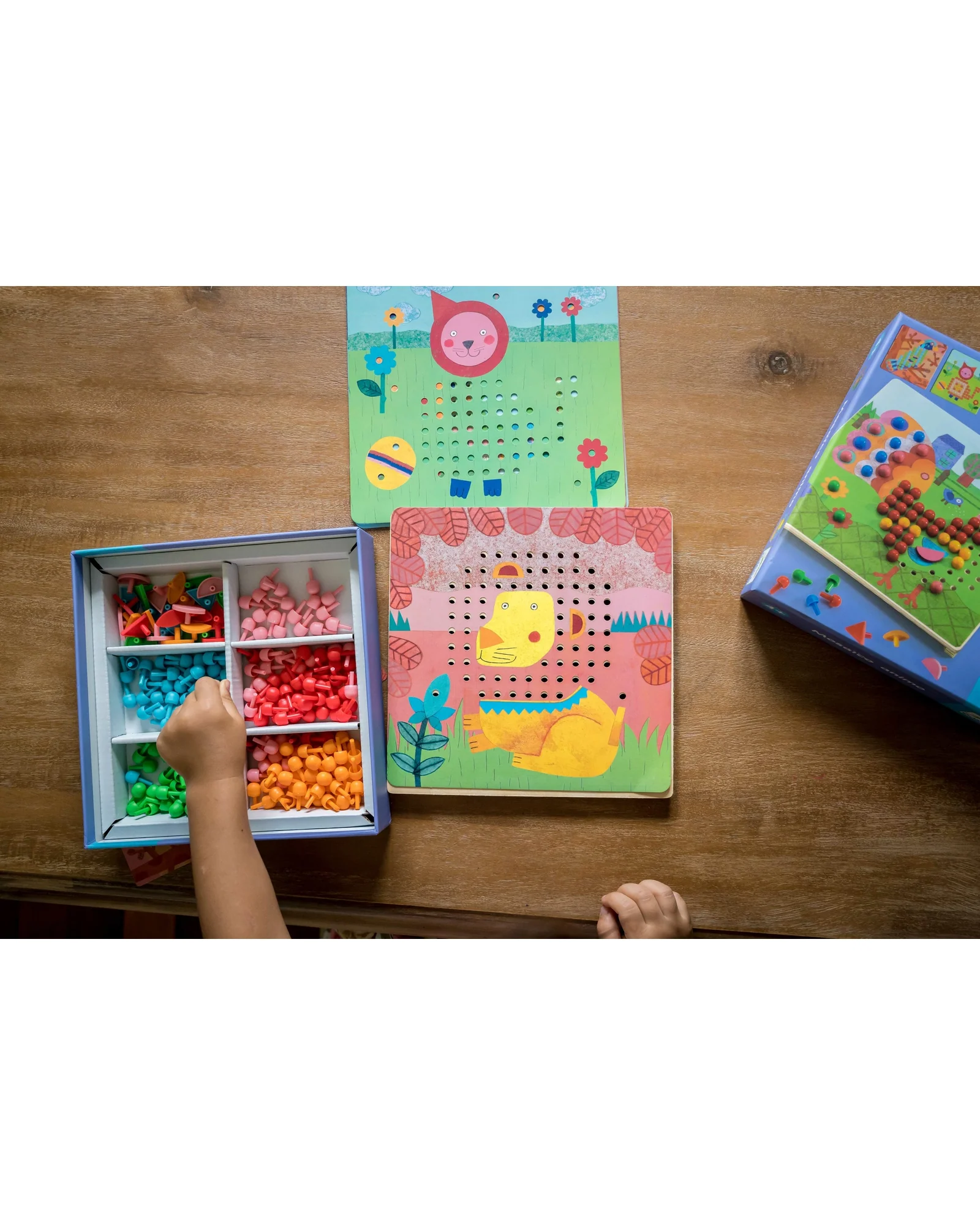 Djeco Animo Mosaico Peg Board - Image 8