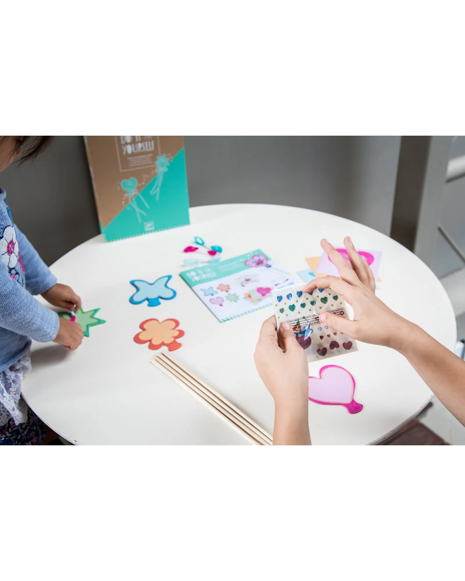 Djeco Do It Yourself Little Fairy Wands - Image 11