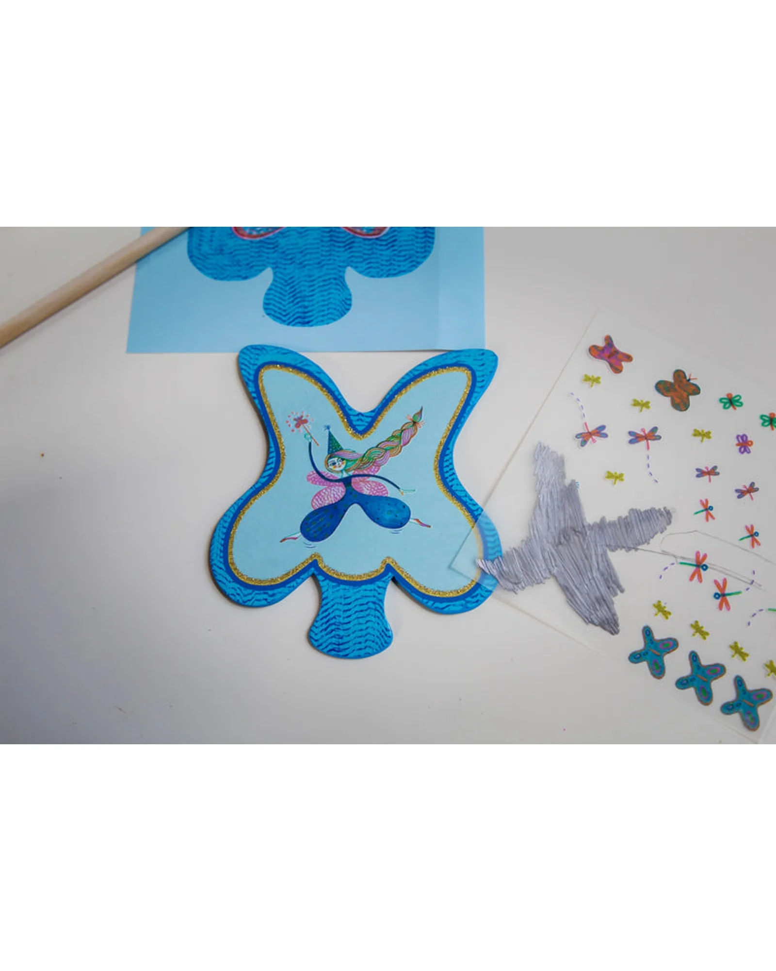 Djeco Do It Yourself Little Fairy Wands - Image 14