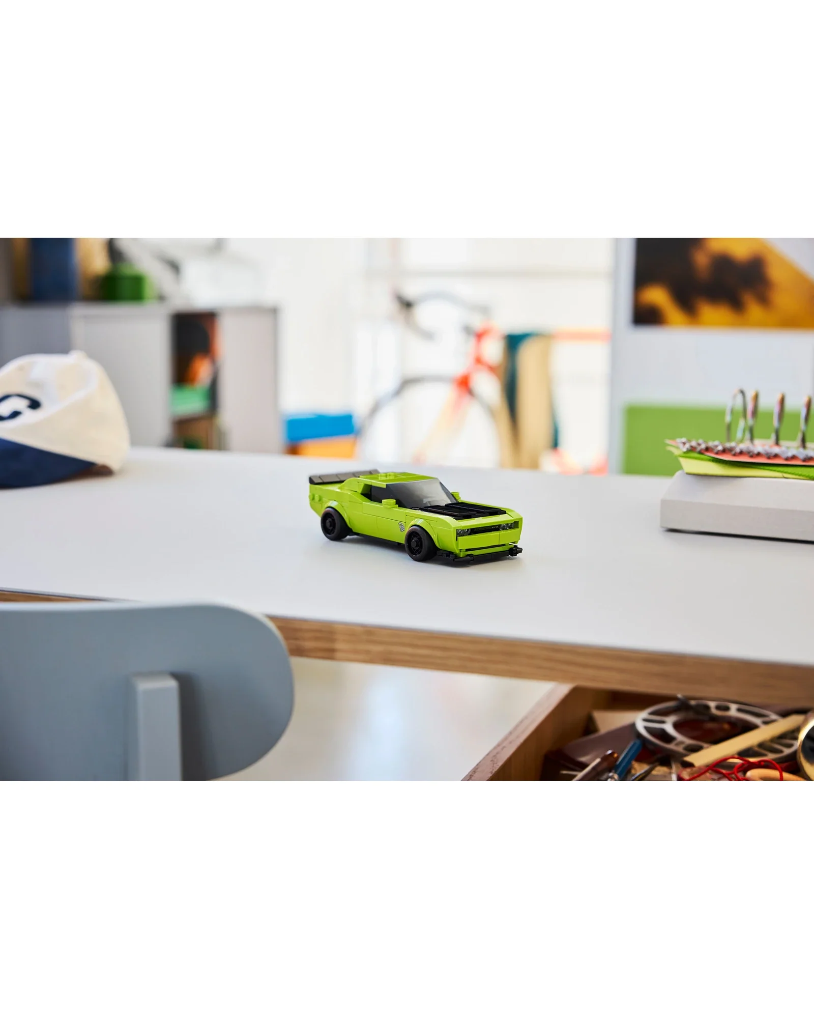 77237 Dodge Challenger SRT Hellcat Sports Car - Image 7