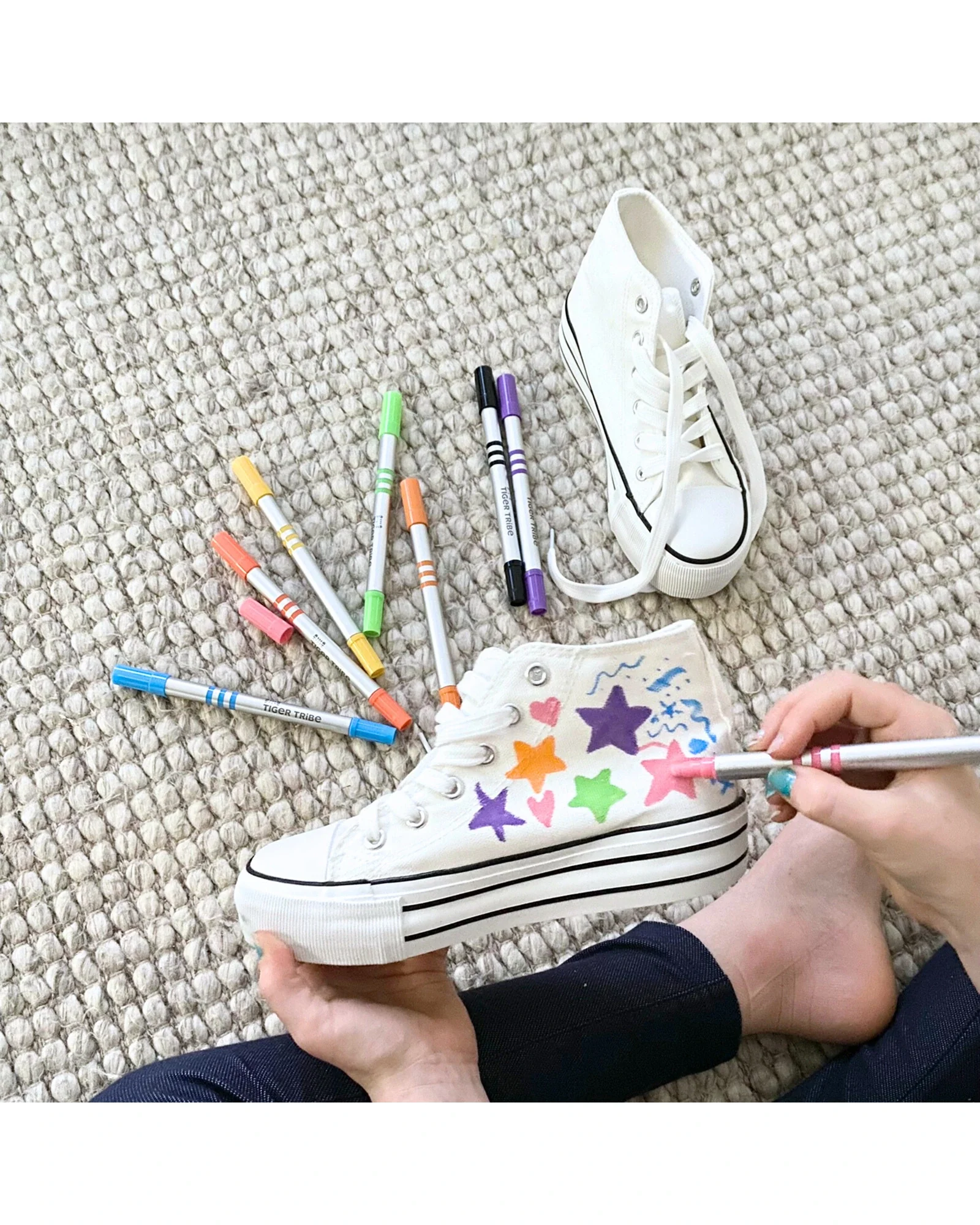 Dual-Tip Paint Pens - Image 2