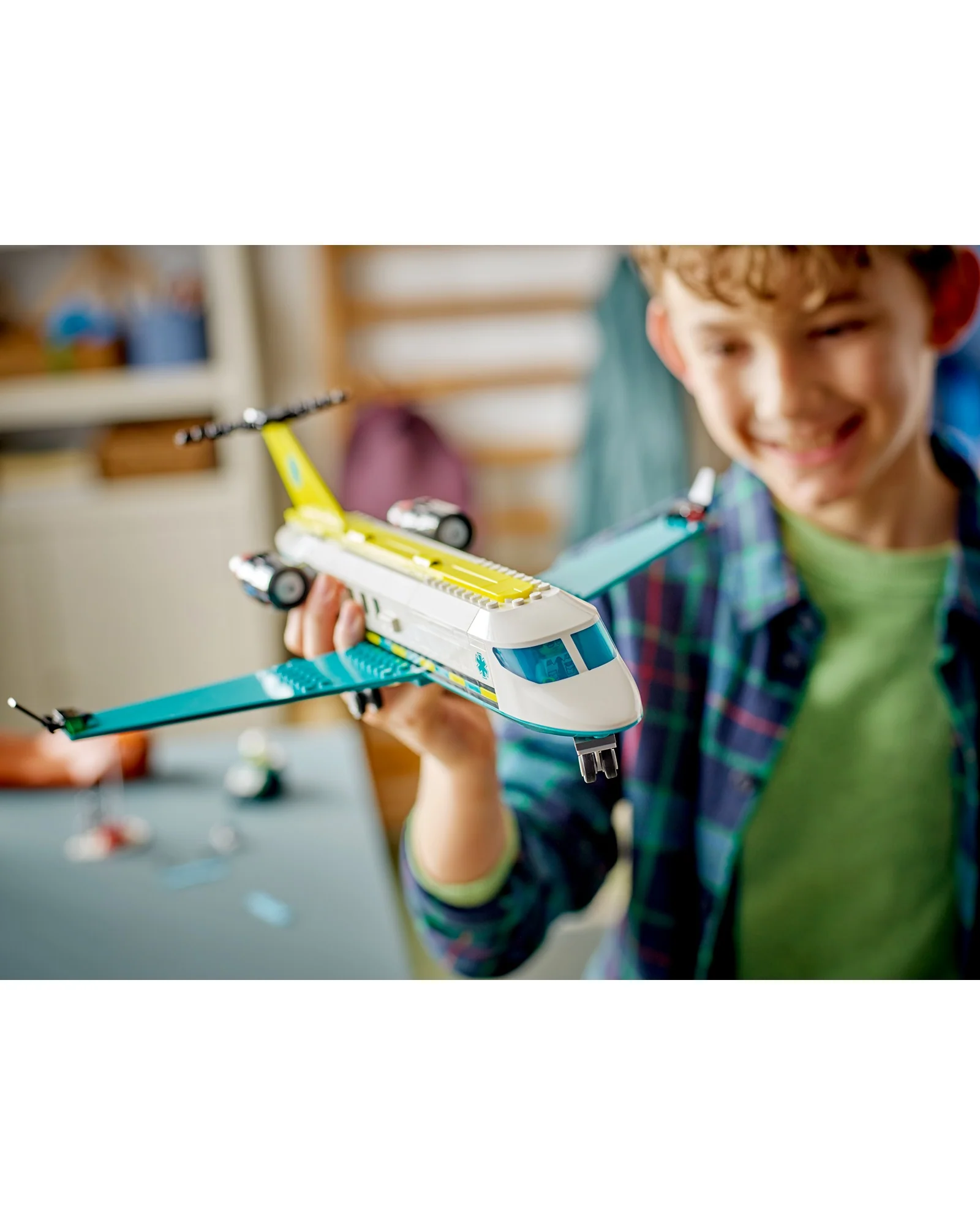 60465 Emergency Air Ambulance Airplane - Image 6