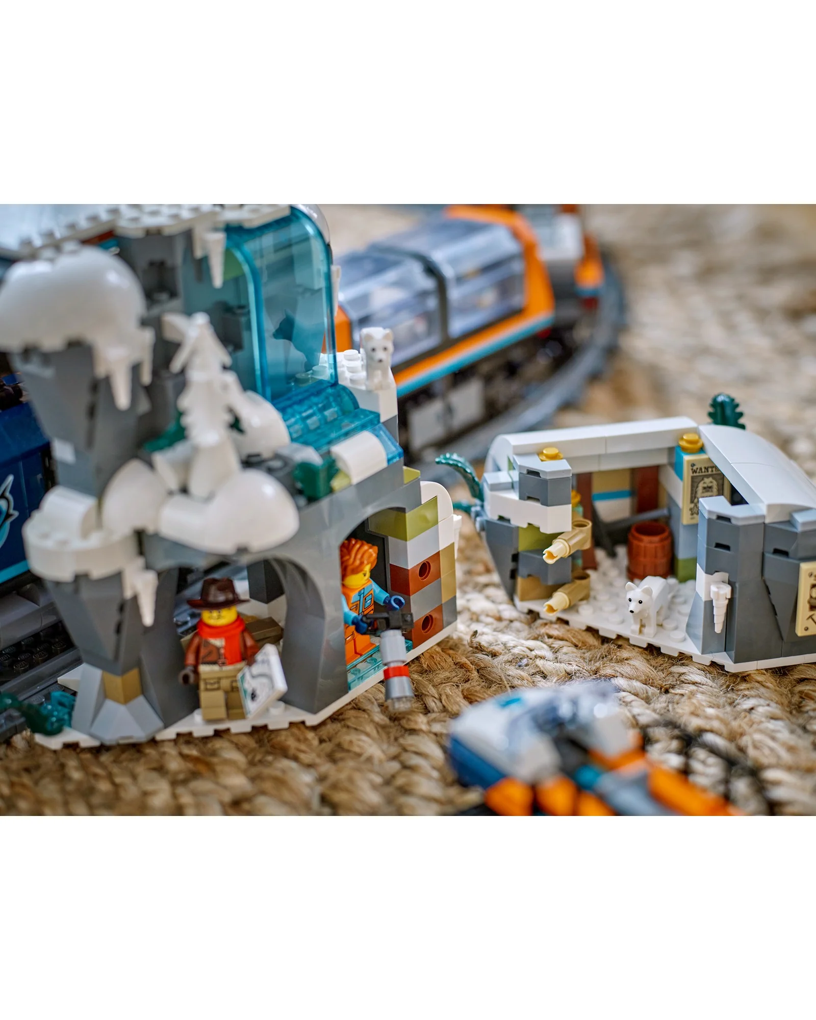 60470 Explorers' Arctic Polar Express Train - Image 8