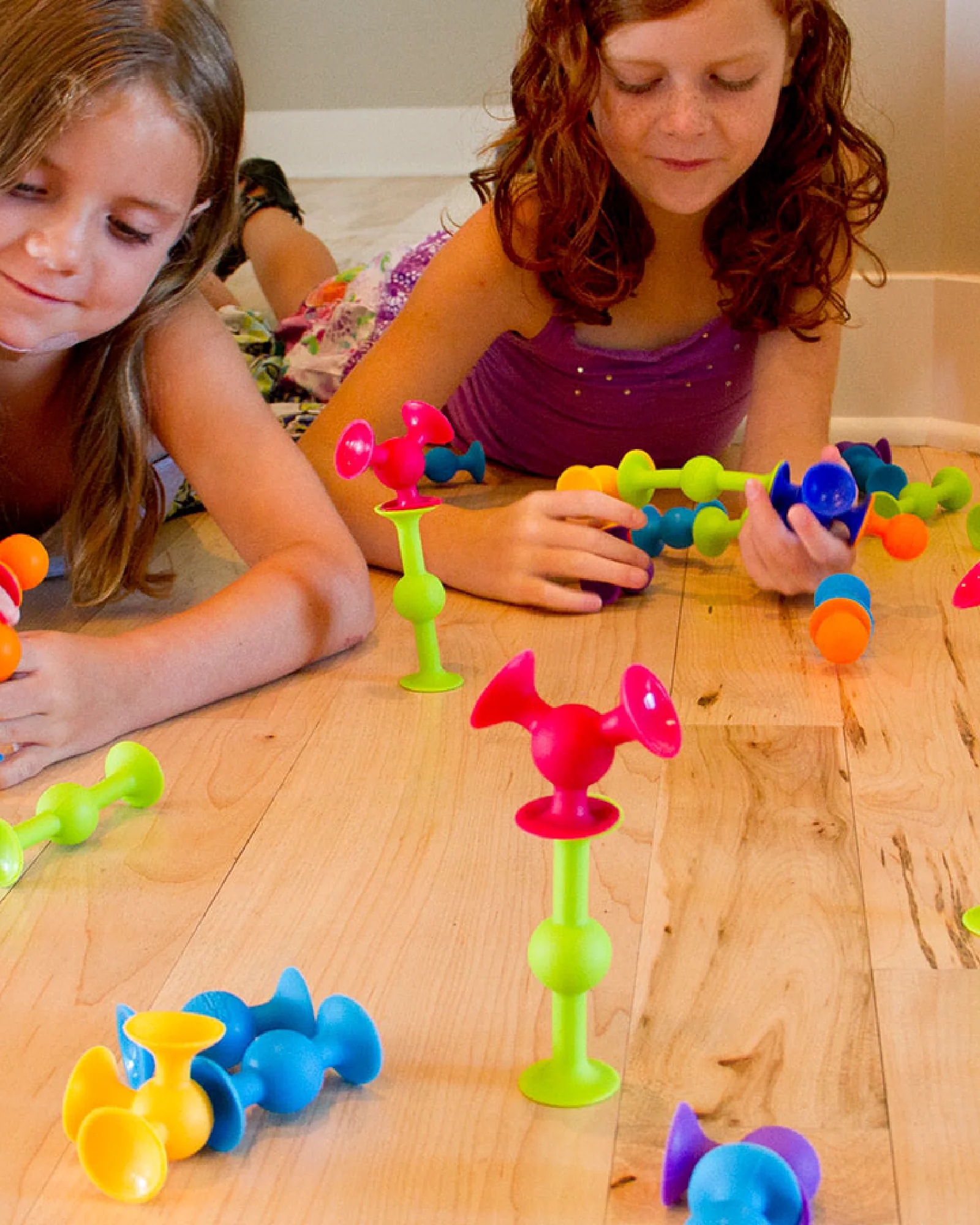 Fat Brain Squigz Starter Set - Image 6