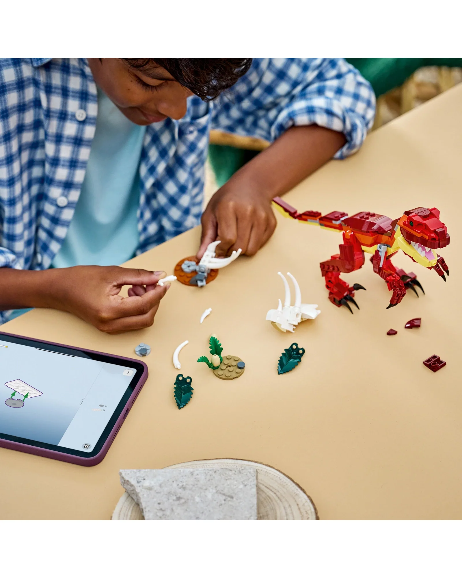 31379 Fierce Dinosaur - Image 3
