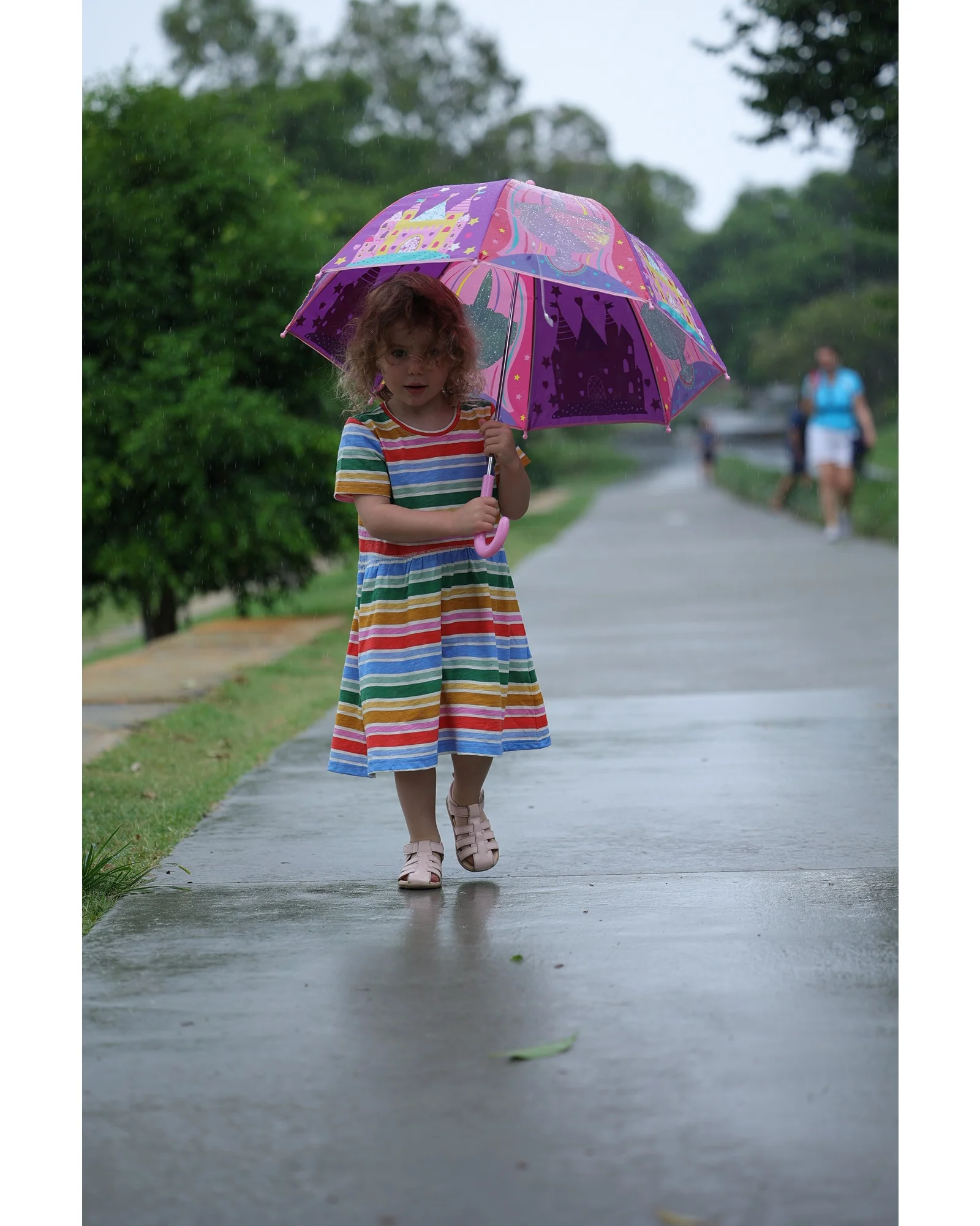 Gift Junction Colour Changing Dome Umbrella Priness - Image 10