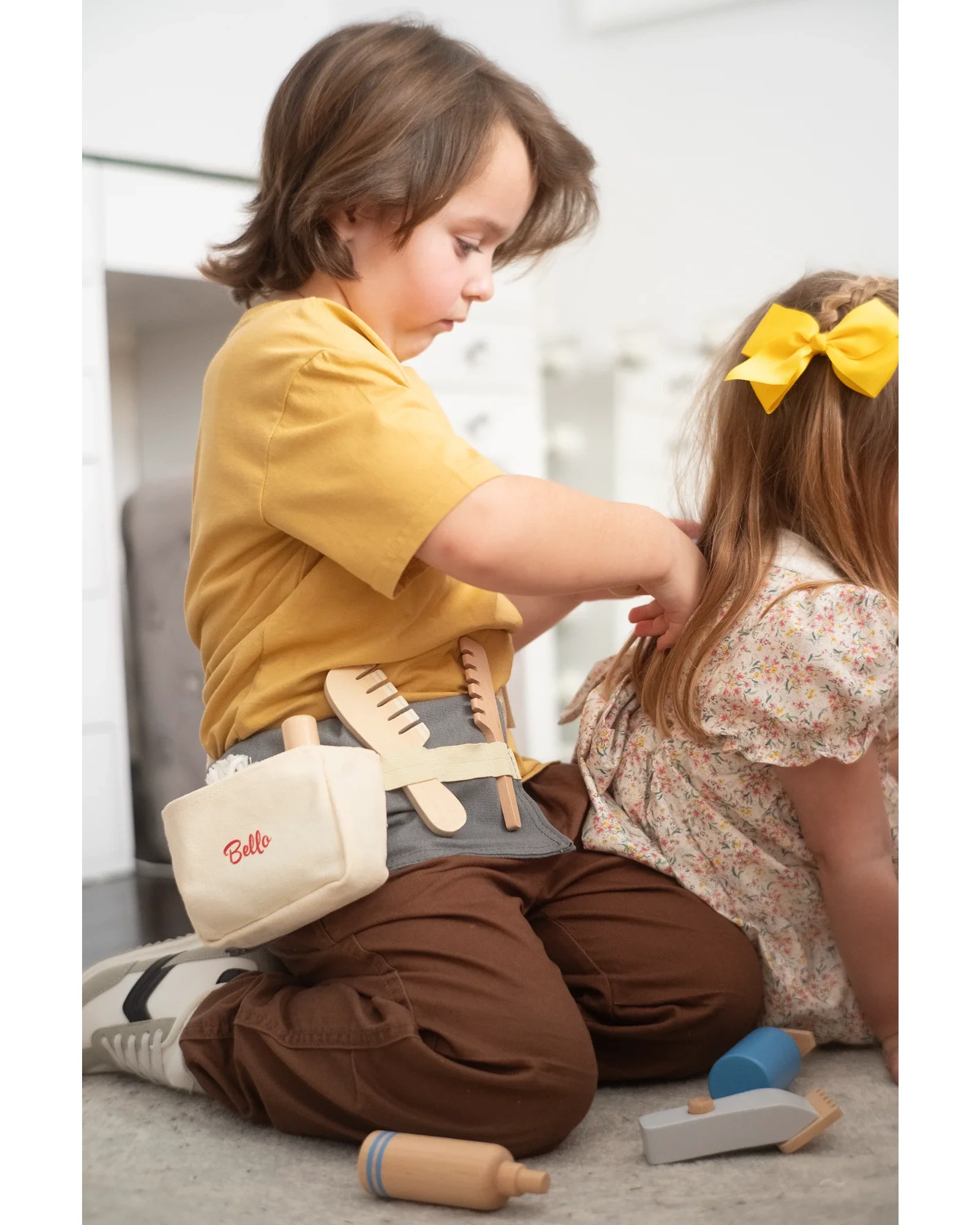 Petite Salon - Image 4