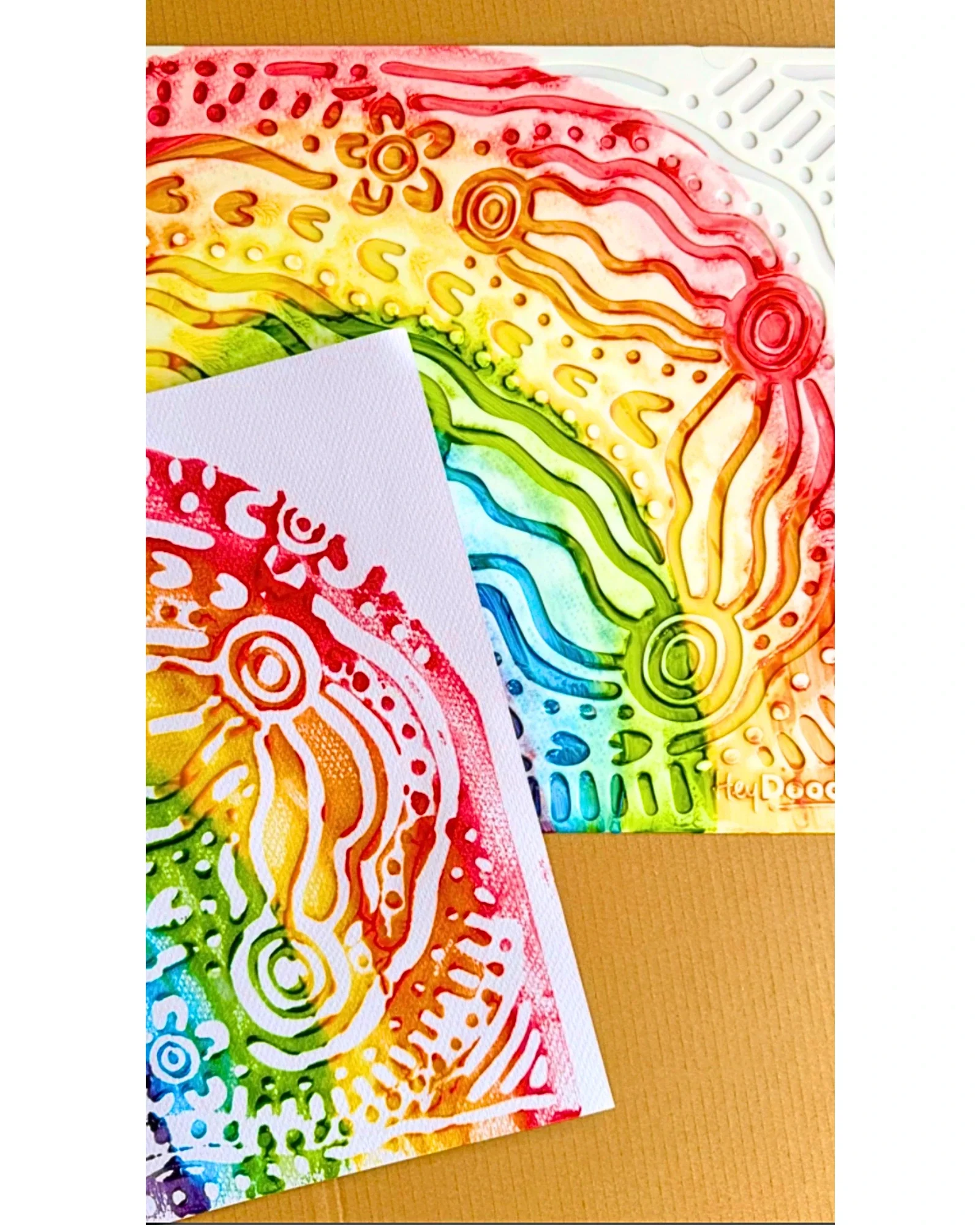 HeyDoodle Whispering Waters Sensory Colouring & Doodle Mat - Image 5