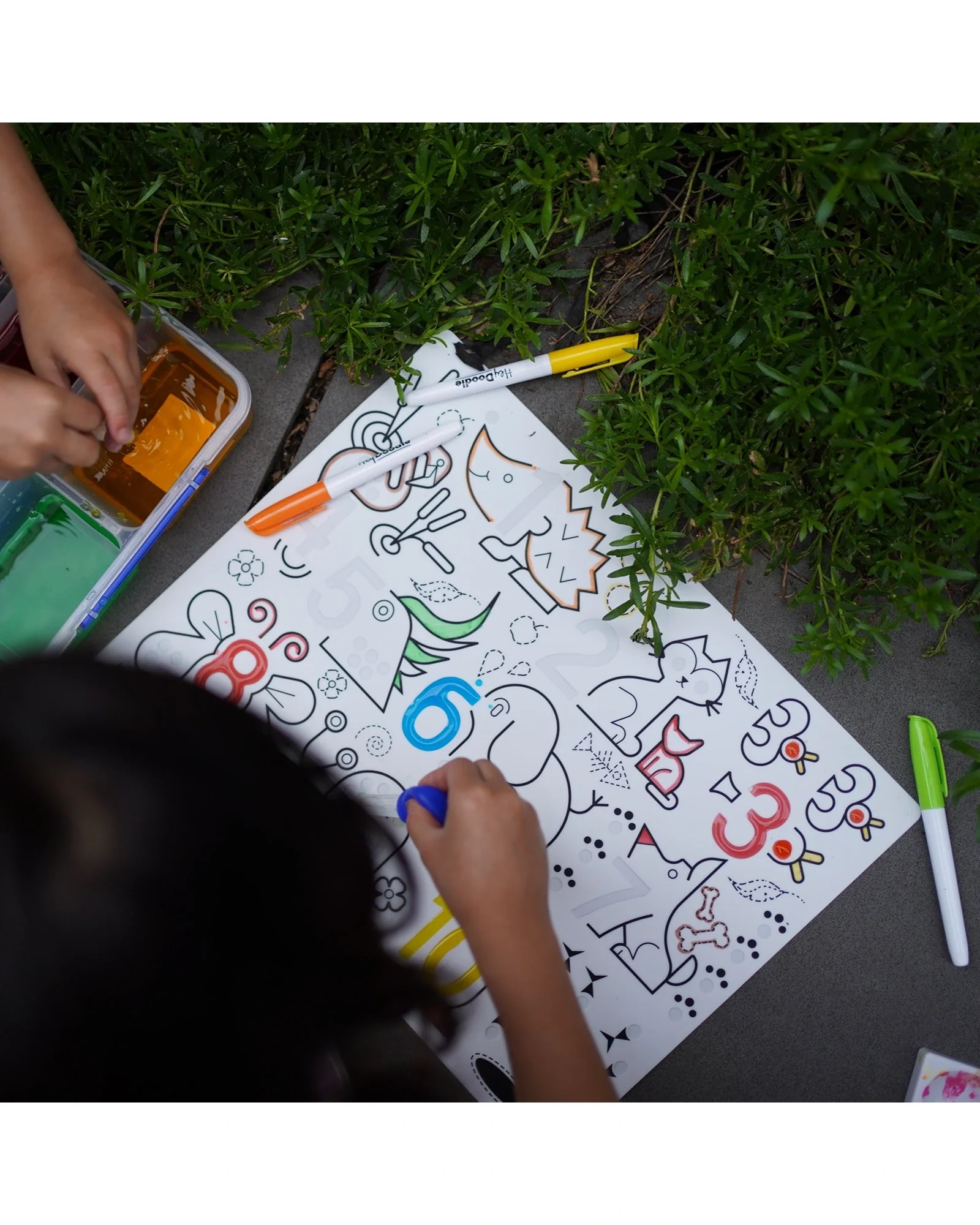 HeyDoodle Wild Digits Sensory Colouring & Doodle Mat - Image 4