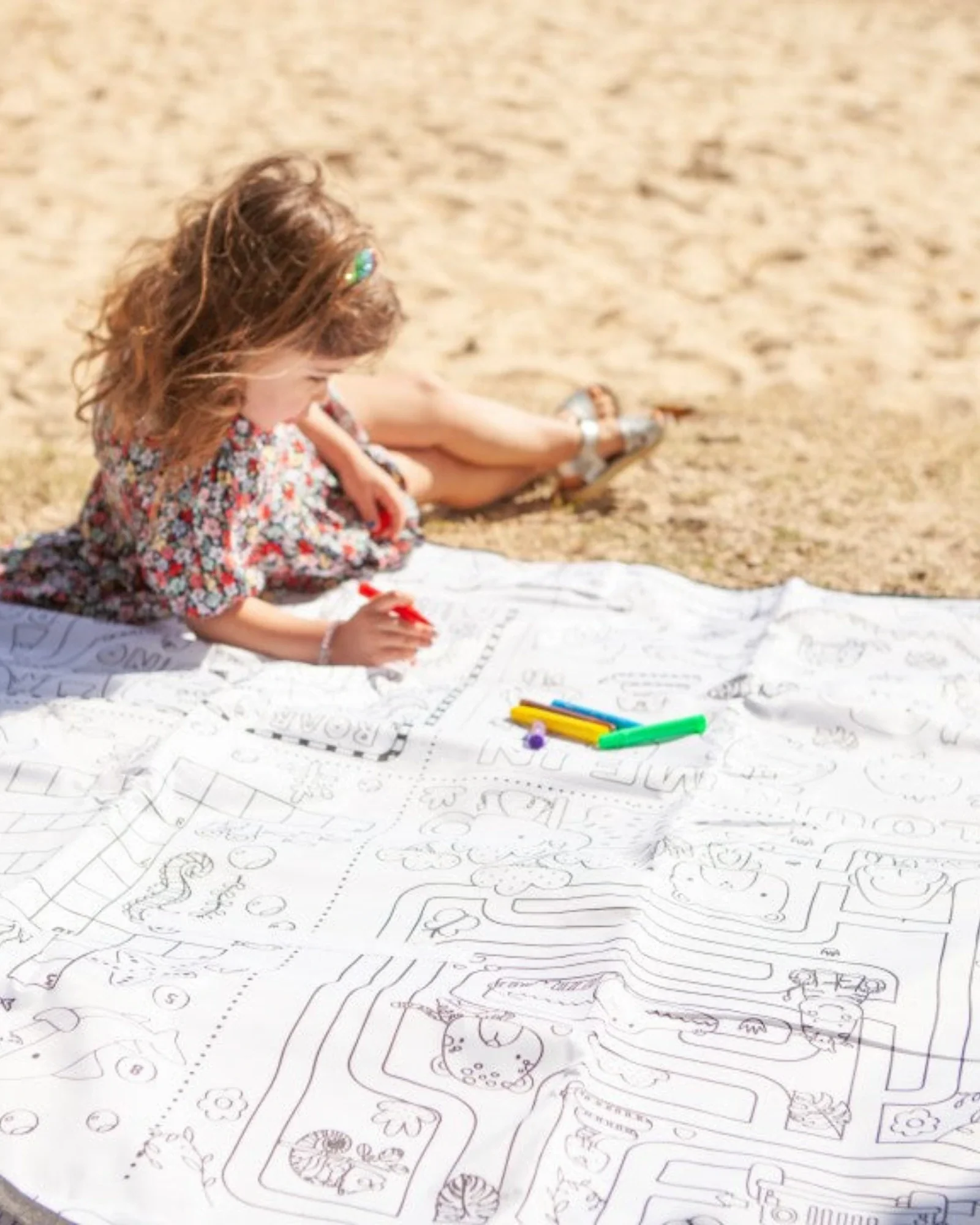 Picnic Blanket Colouring Fun V2 - Image 3