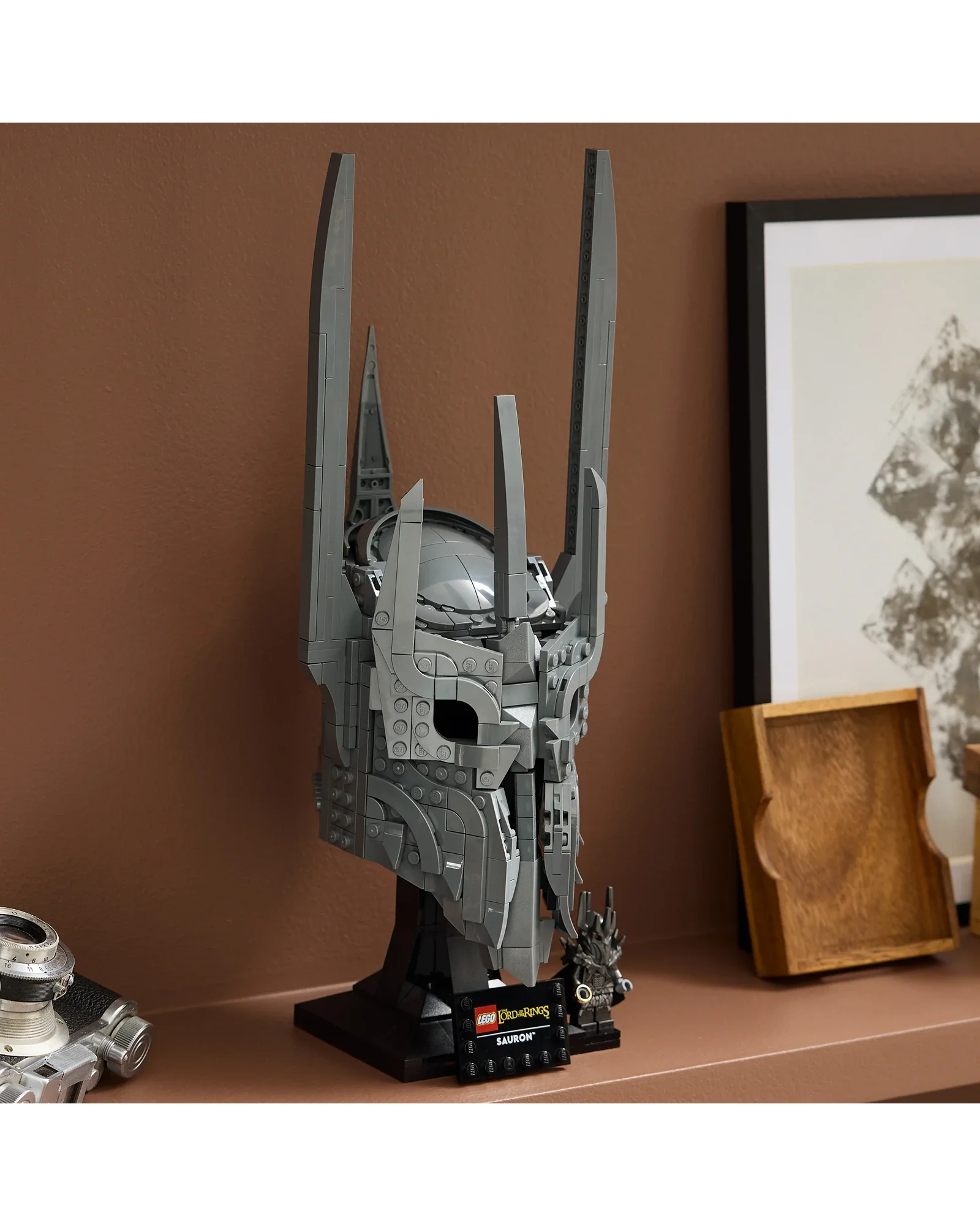 11373 The Lord of the Rings: Sauron's Helmet - Image 2