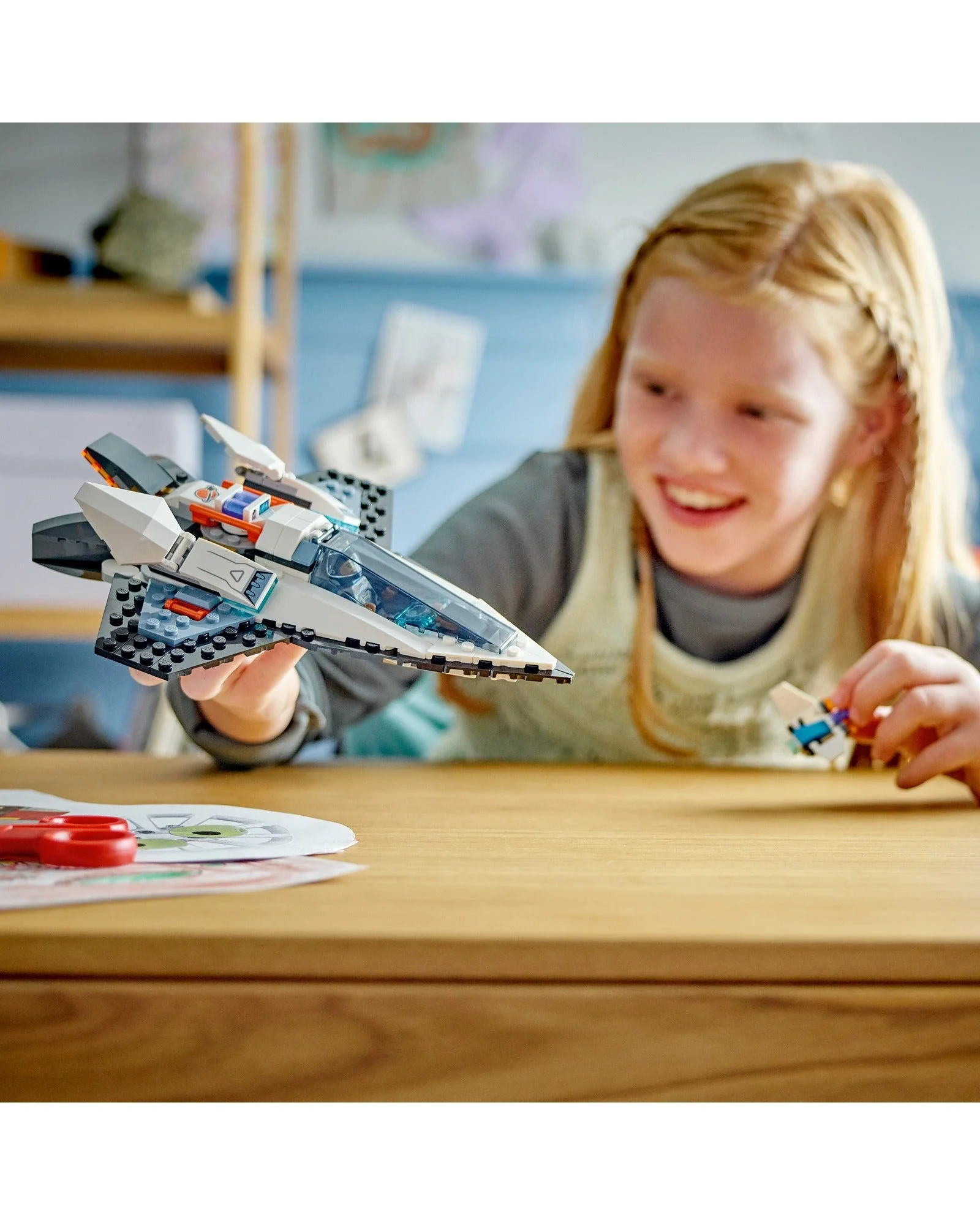 60430 Interstellar Spaceship - Image 4