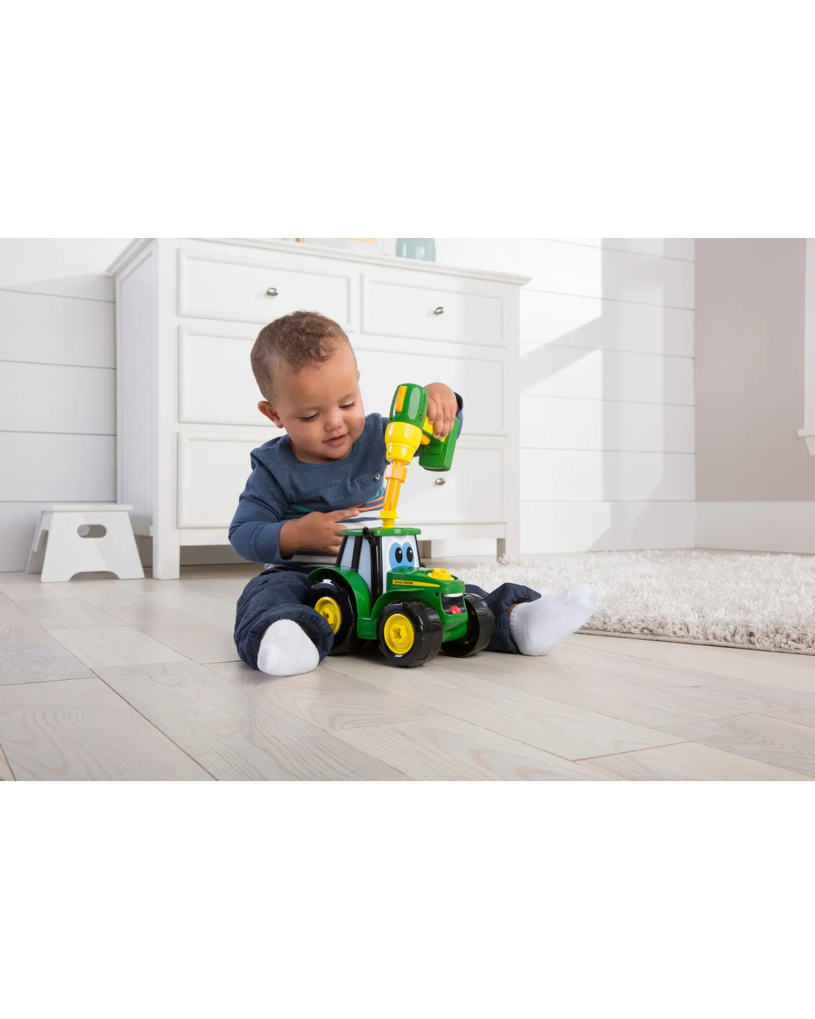 John Deere Build a Johnny Tractor - Image 4