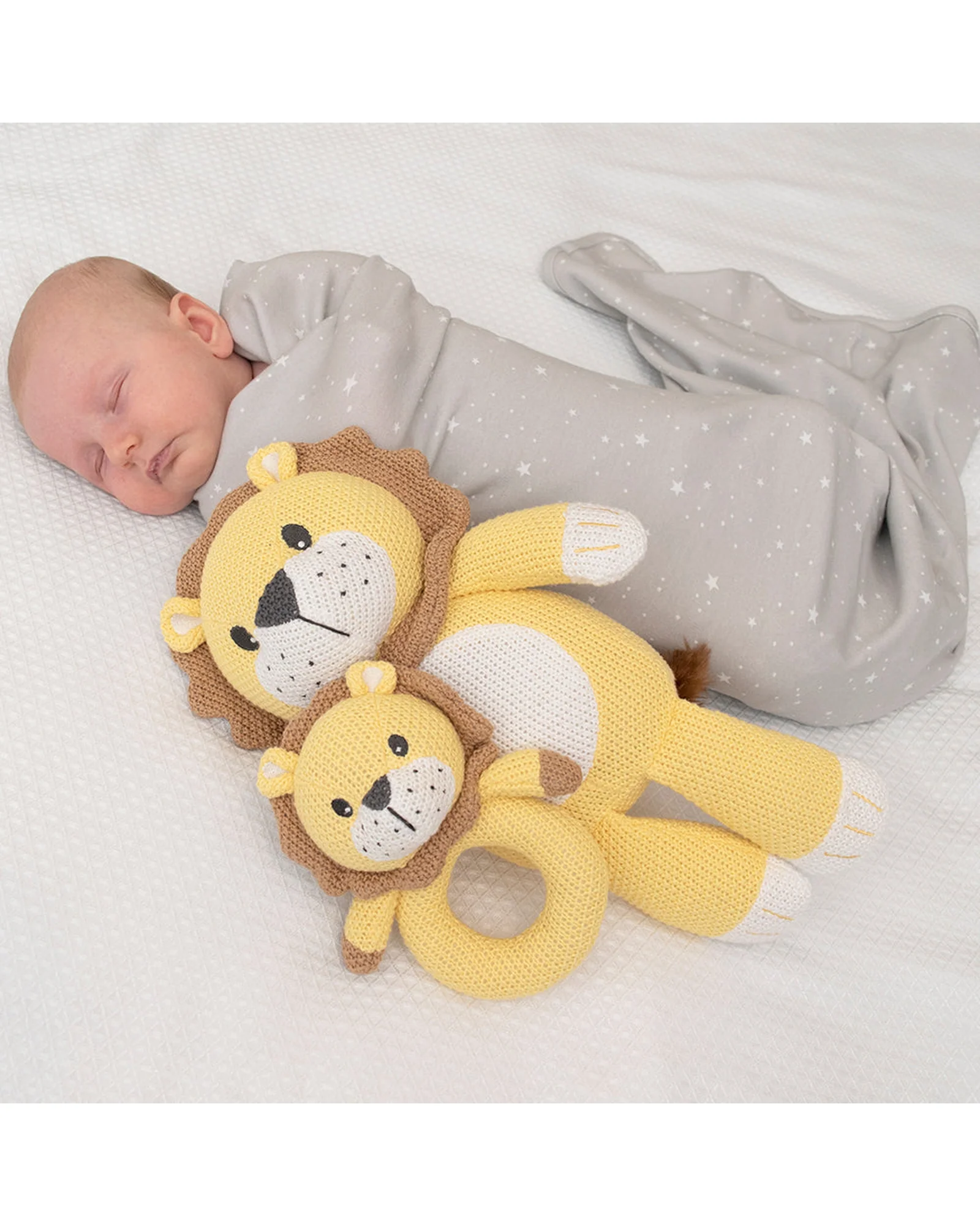 Knitted Toy Leo the Lion - Image 8
