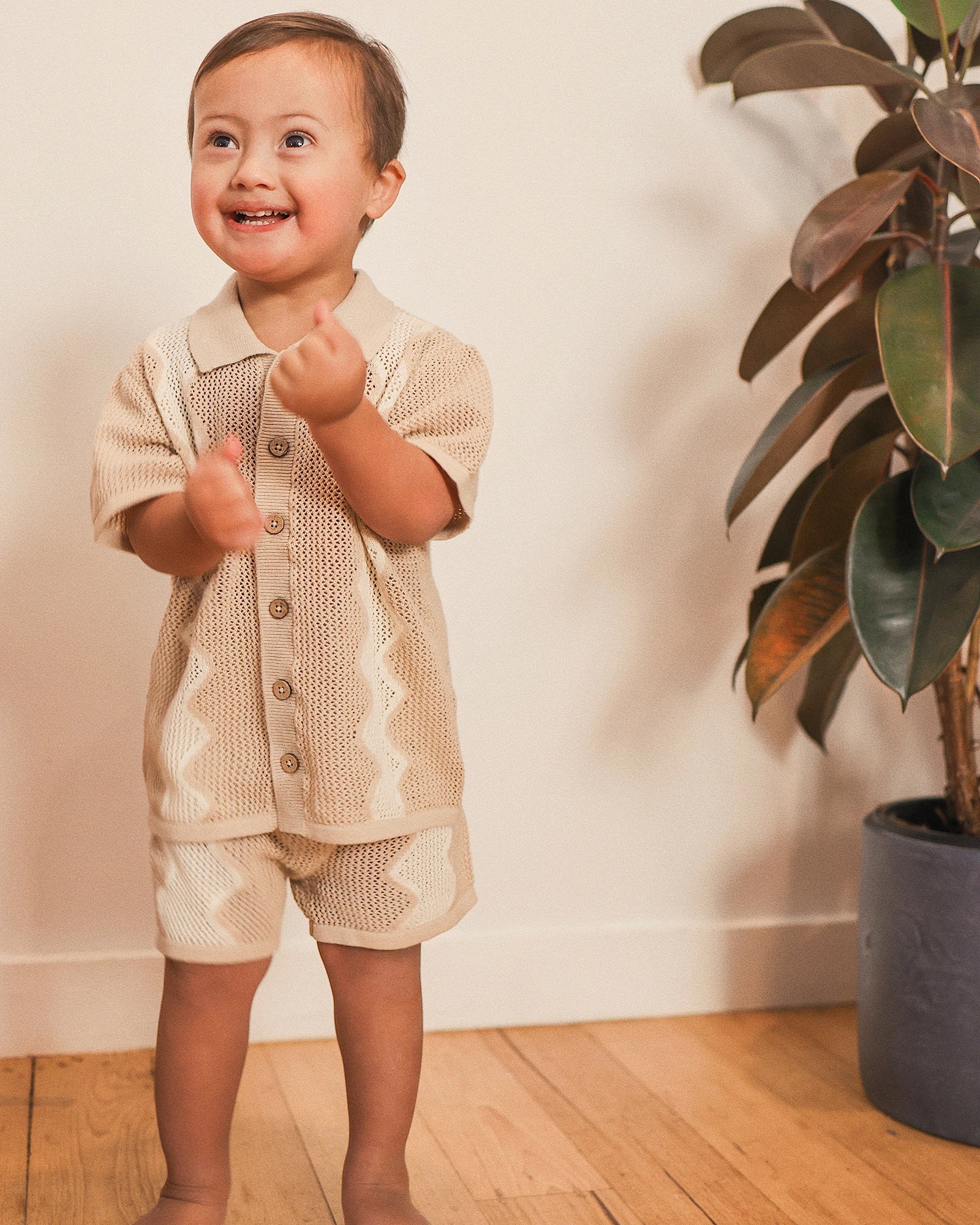 Kynd Baby Classic Mesh Knit Short Shell - Size 2 - Image 3