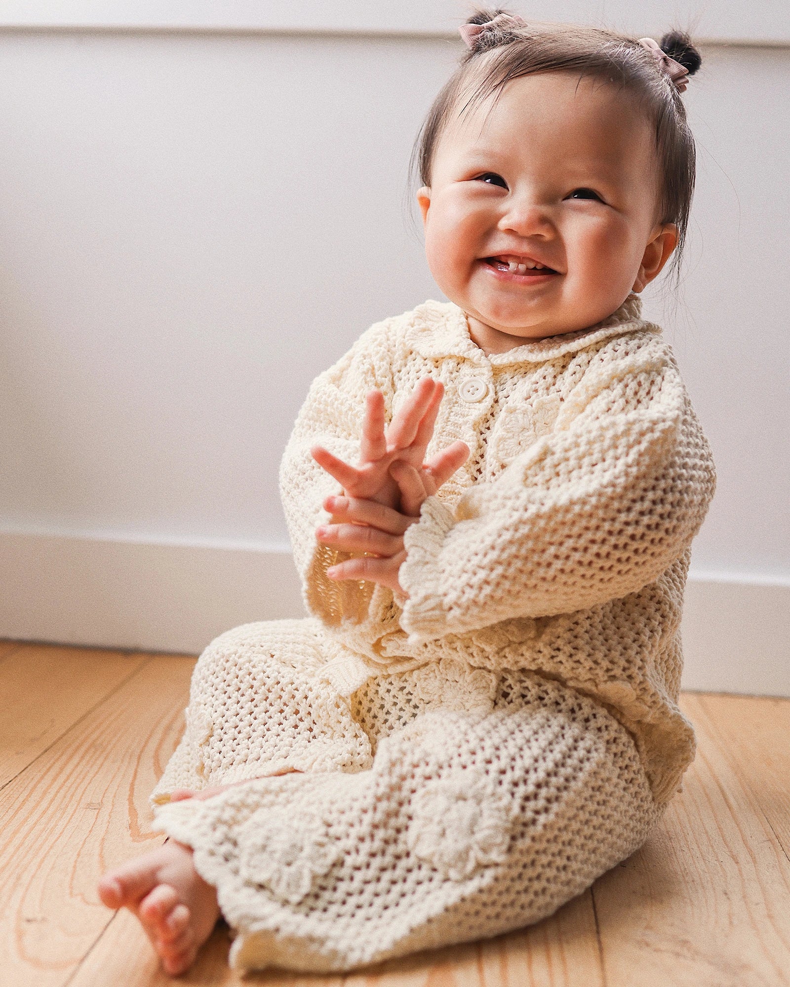 Kynd Baby Knit Crochet Daisy Cardigan Vanilla - Size 2 - Image 4