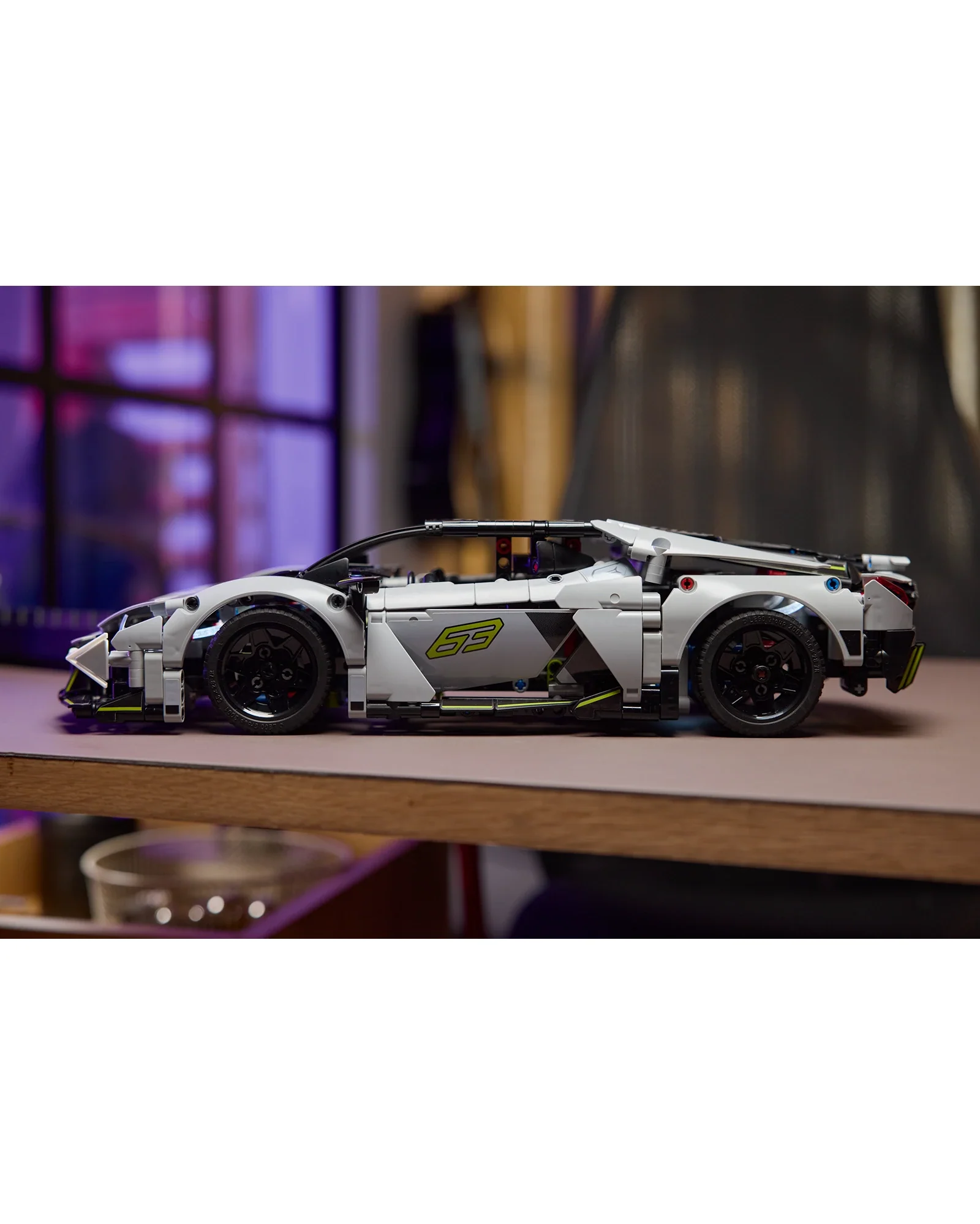 42214 Lamborghini Revuelto Super Sports Car - Image 3