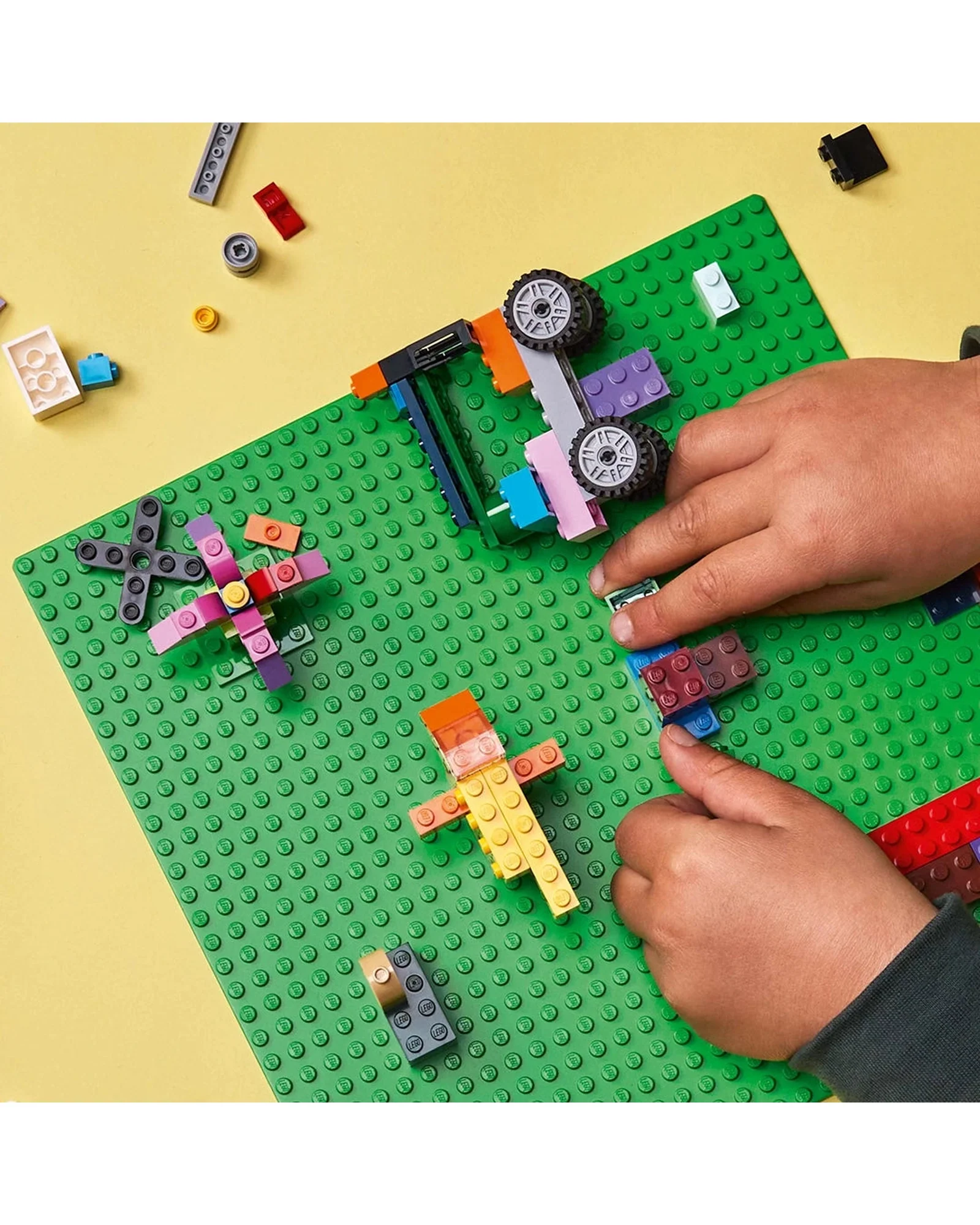 11023 Green Baseplate - Image 3