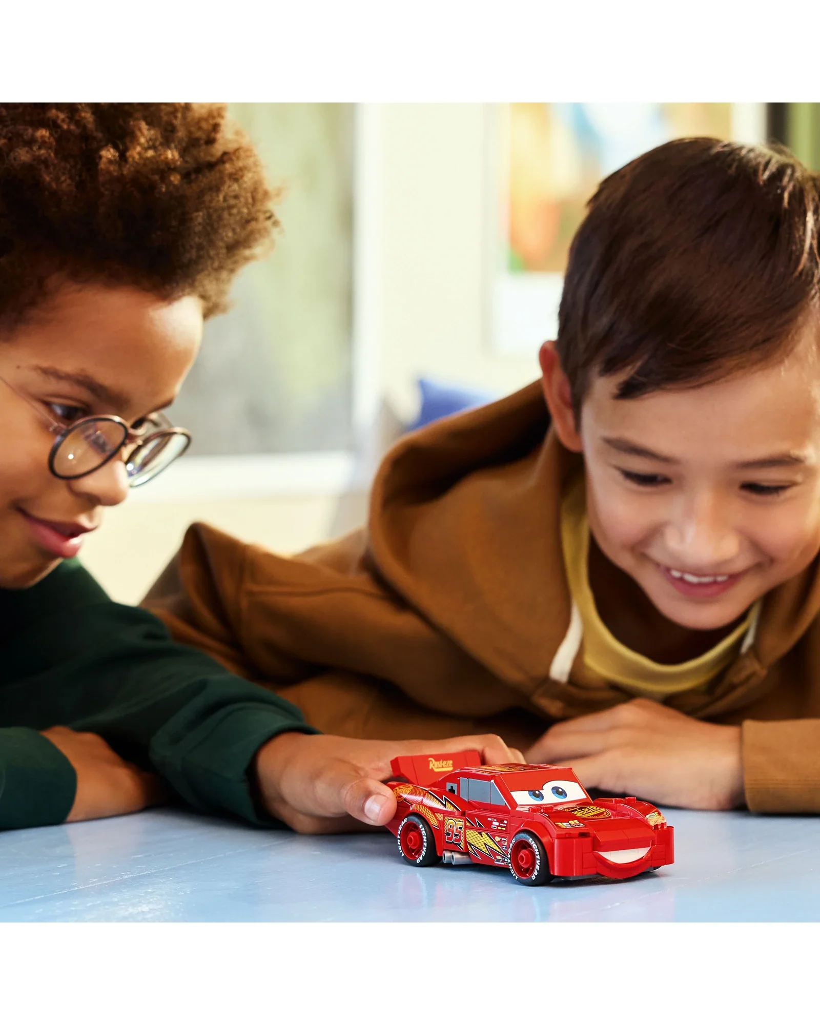 77255 Lightning McQueen - Image 2