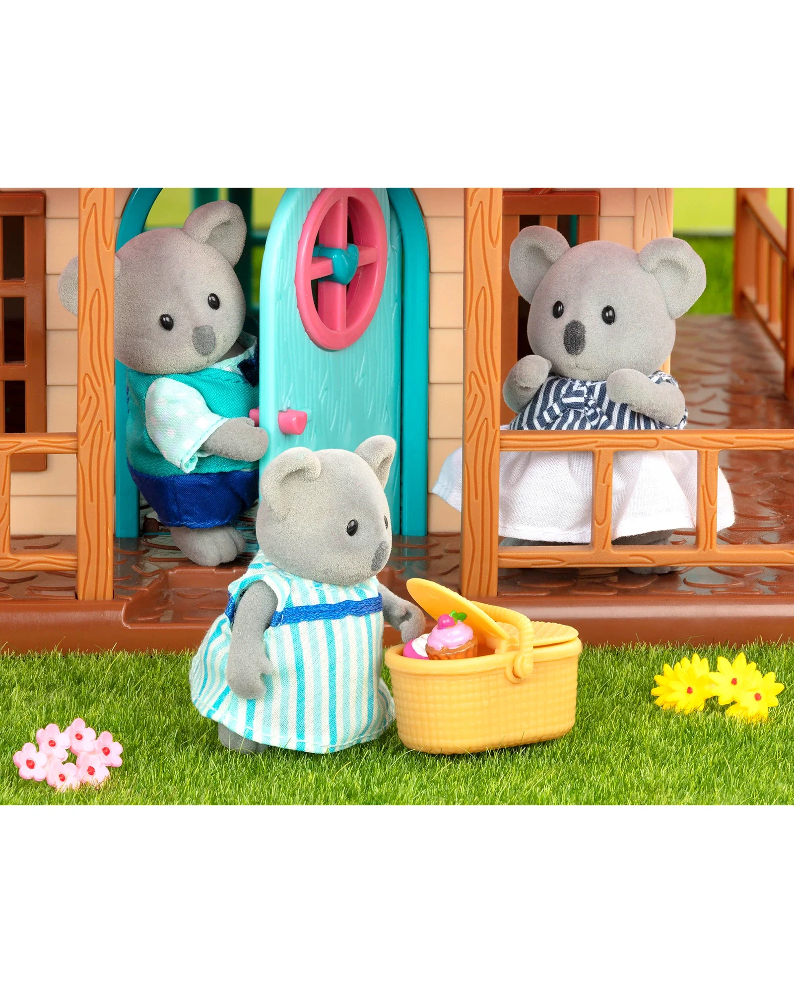 The Canberra Koalas Miniature Animal Figurine Set - Image 4