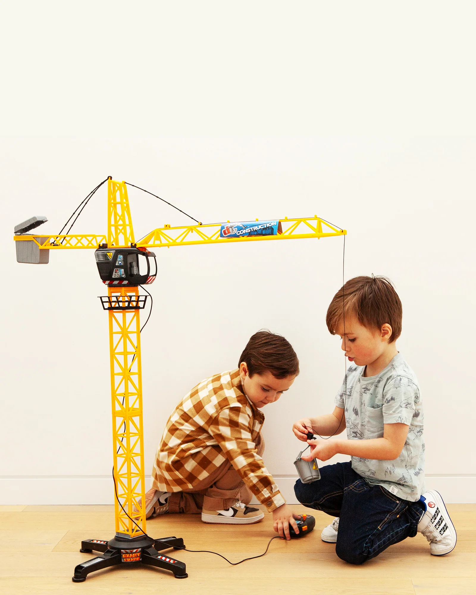Mega Crane - Image 3