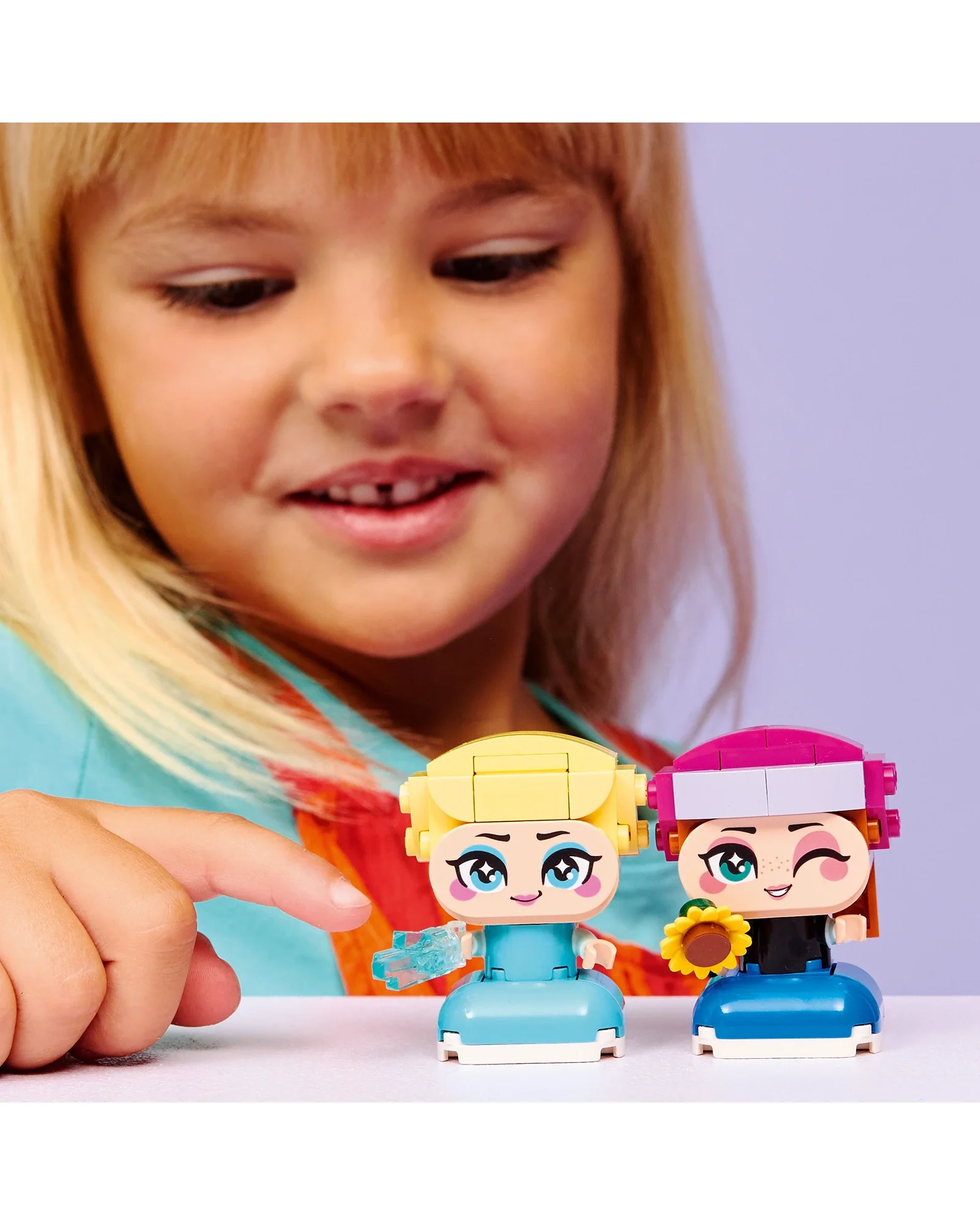 43284 Mini Anna & Elsa - Image 4