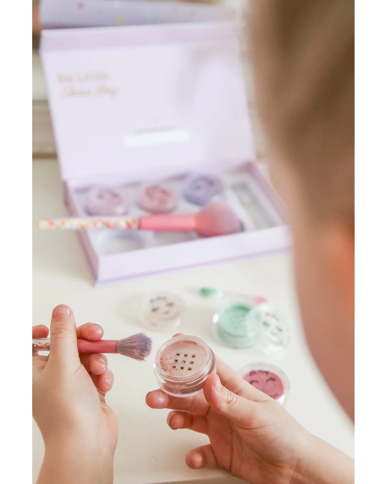 Oh Flossy Sweet Treat Makeup Set - Image 5
