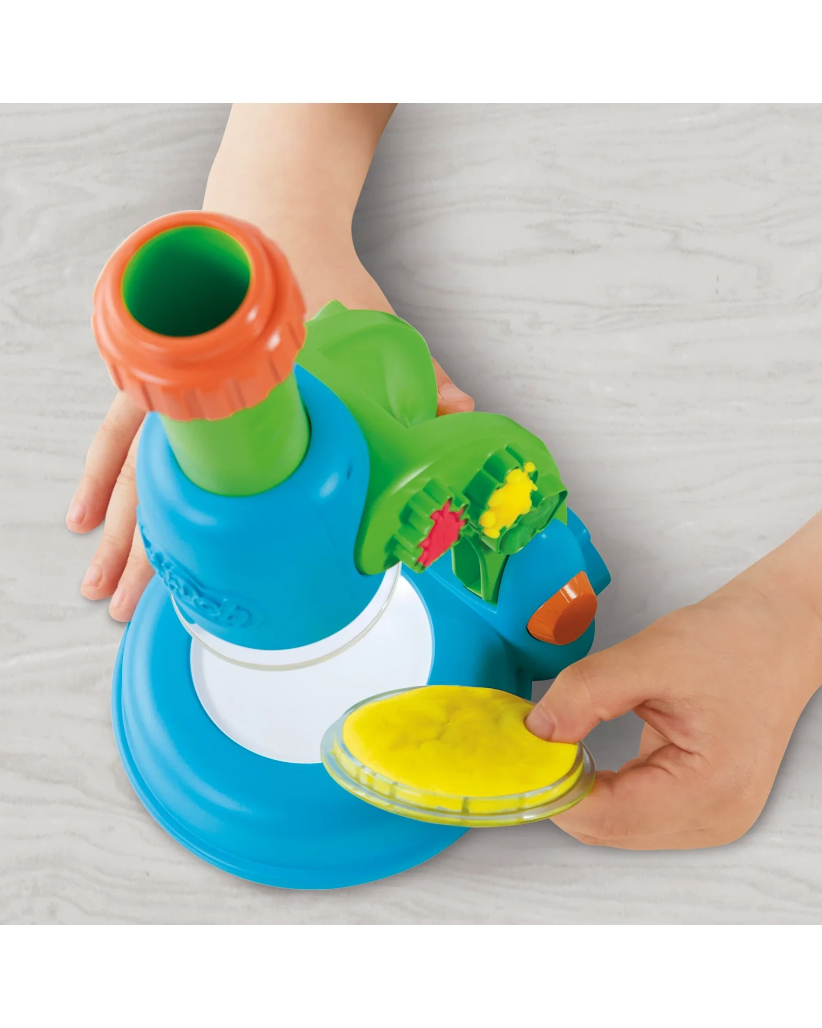 Play-Doh Light and Look Microscope - Image 9