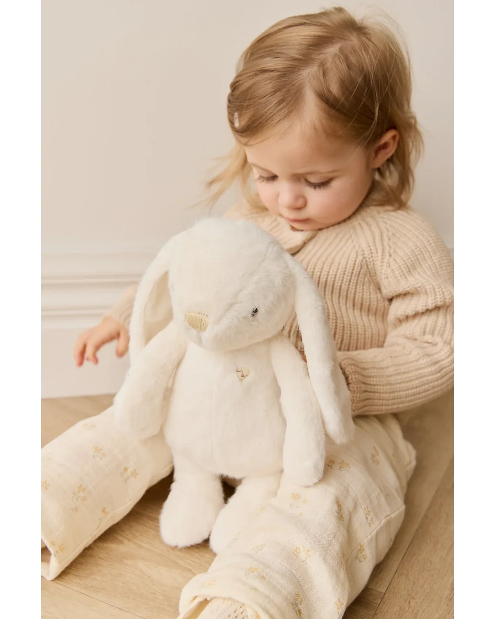 Snuggle Bunnies Penelope Marshmallow - Image 3