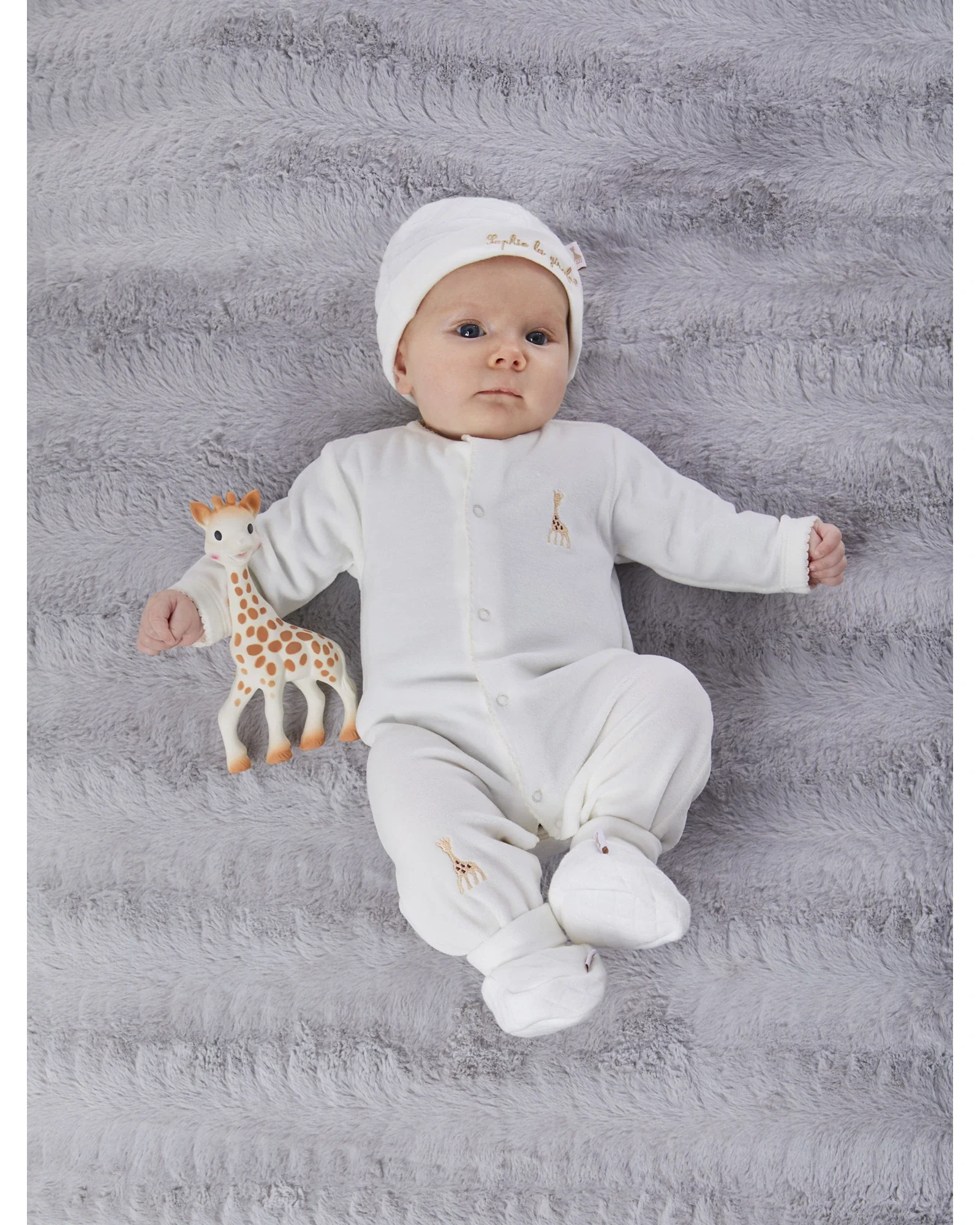 Sophie The Giraffe Teething Toy - Image 3