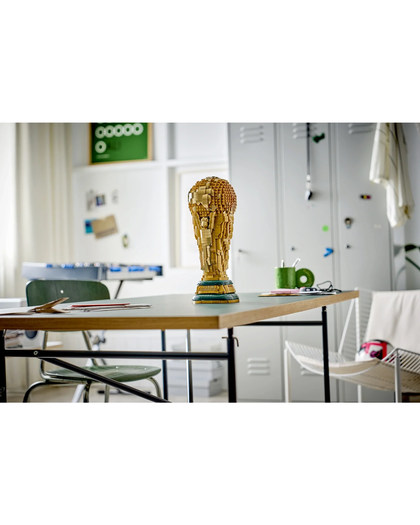 43020 FIFA World Cup™ Official Trophy - Image 5