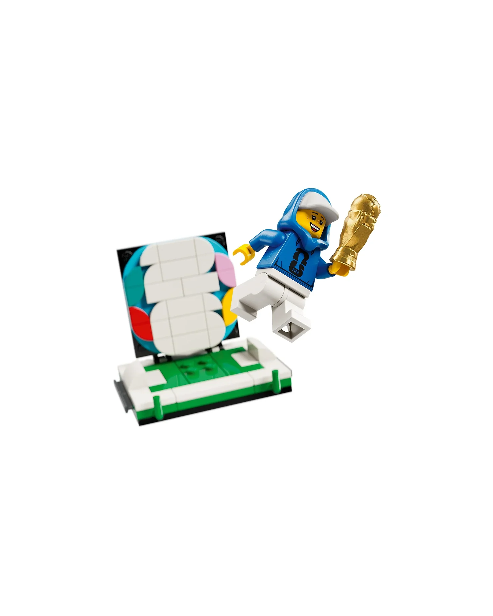 43020 FIFA World Cup™ Official Trophy - Image 9