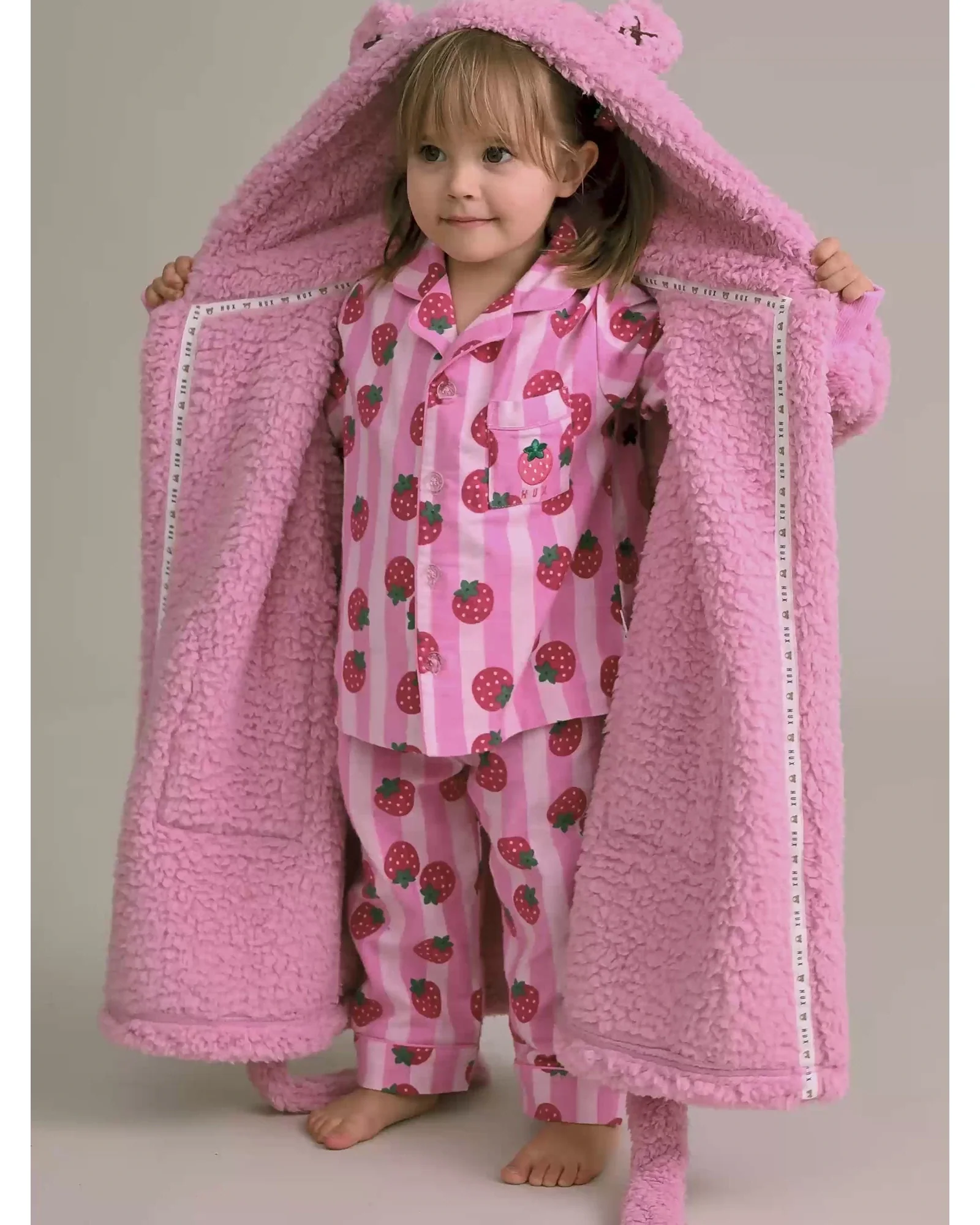 Strawberry Fields Forever Snuggle Gown 5-6Yr - Image 4