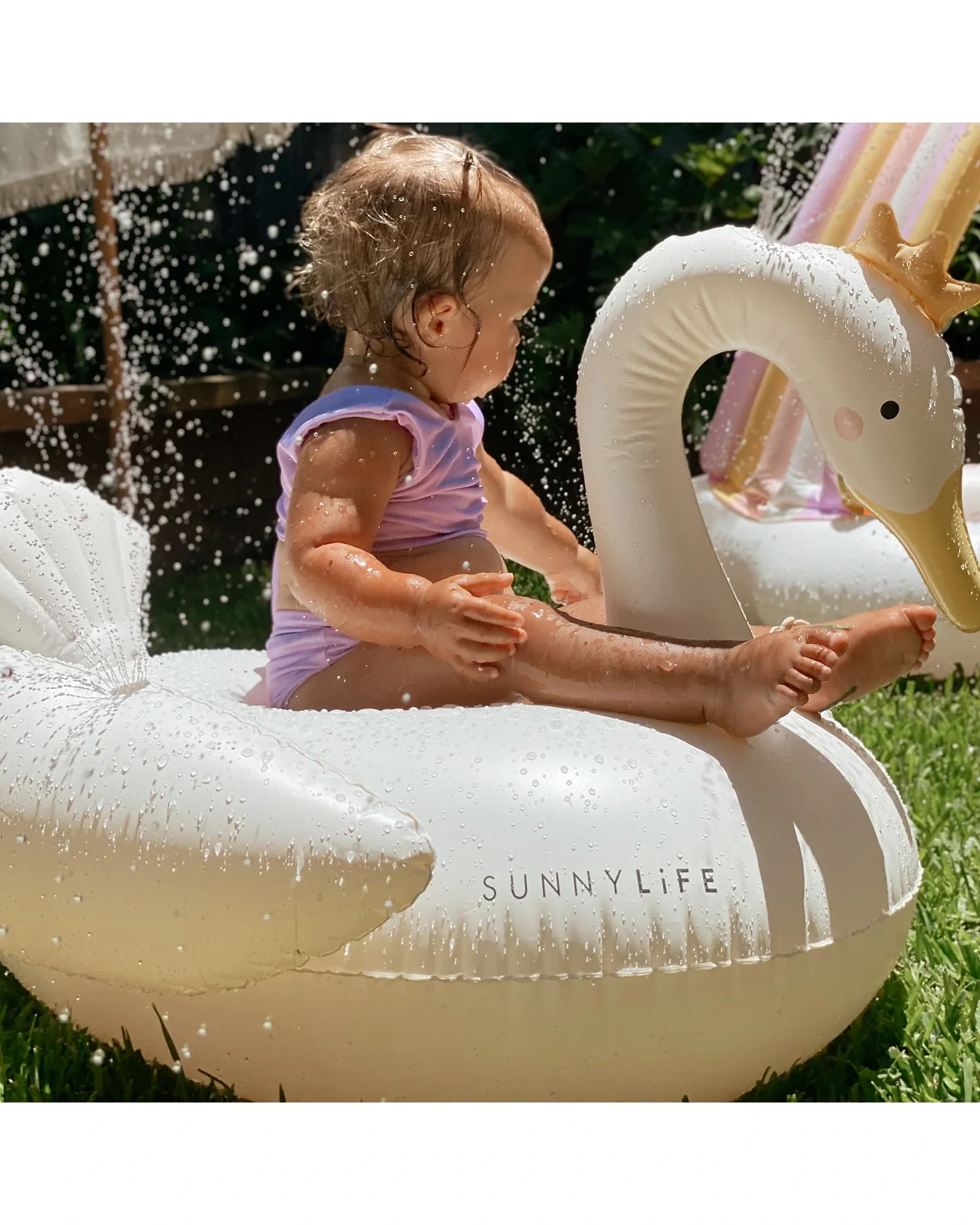 Sunnylife Inflatable Sprinkler Princess Swan Multi