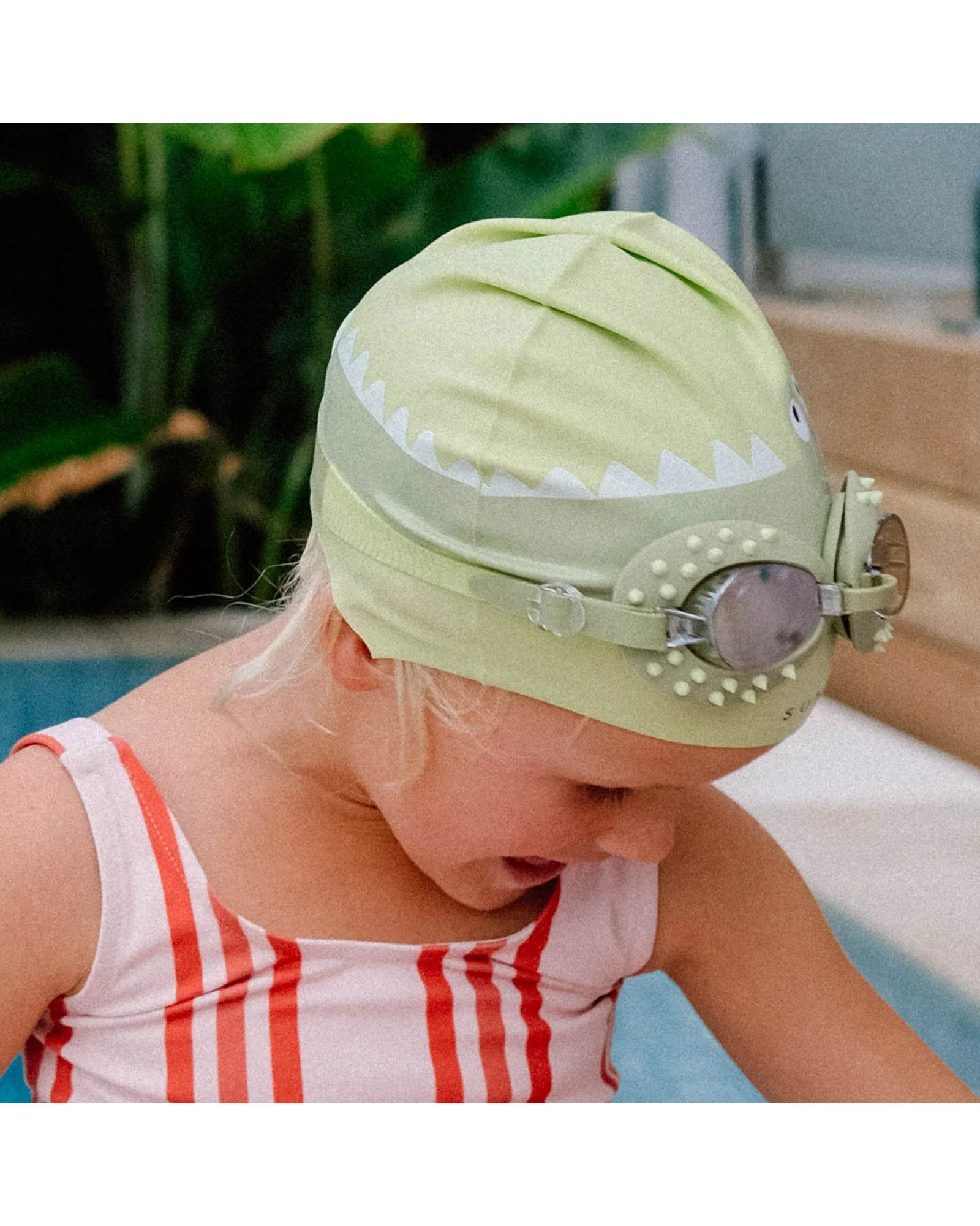 Sunnylife Kids Swim Goggles Cookie the Croc Khaki - Image 2