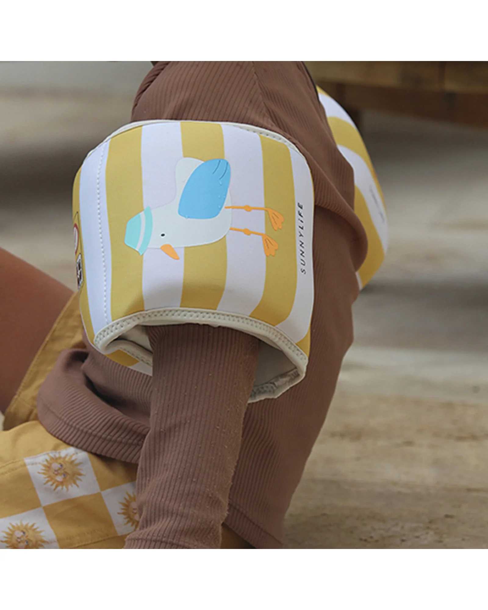 Sunnylife Kids Floaties Sammy the Seagull Mustard Stripe - Image 6