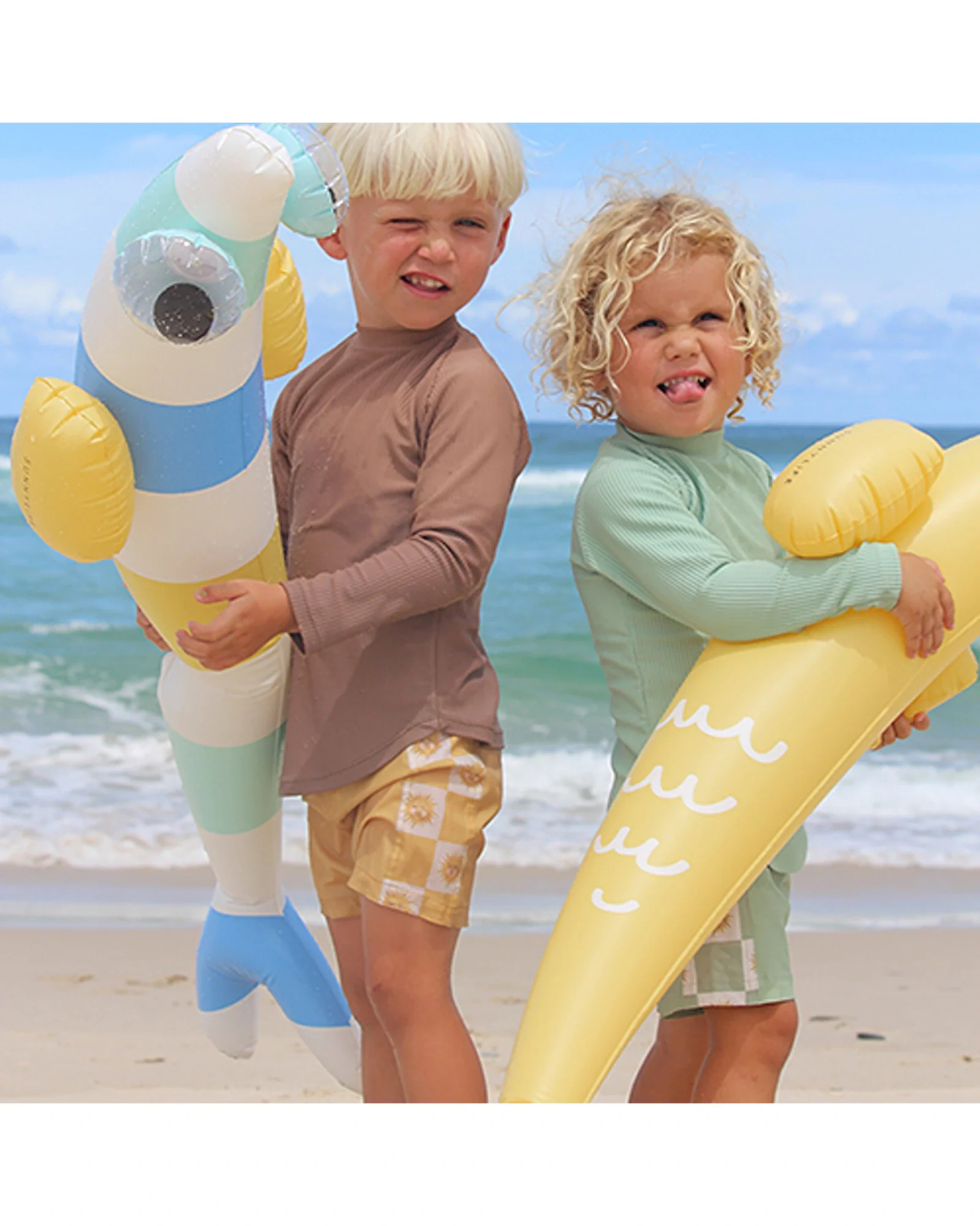 Sunnylife Kids Inflatable Noodle Finn the Fish Multi Set of 2 - Image 4
