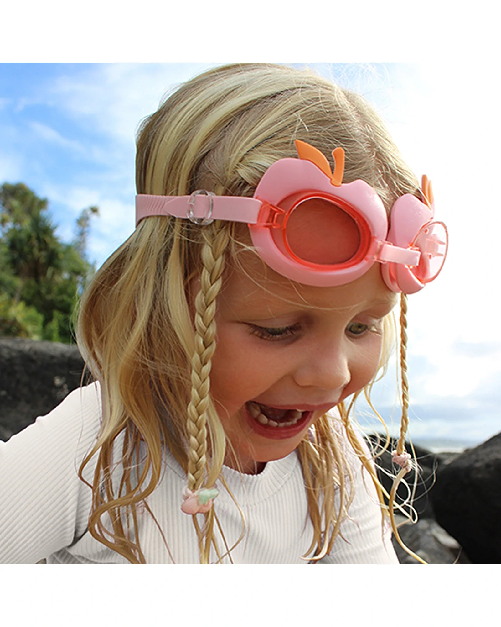 Sunnylife Kids Swim Goggles Cotton Candy Cherry - Image 10