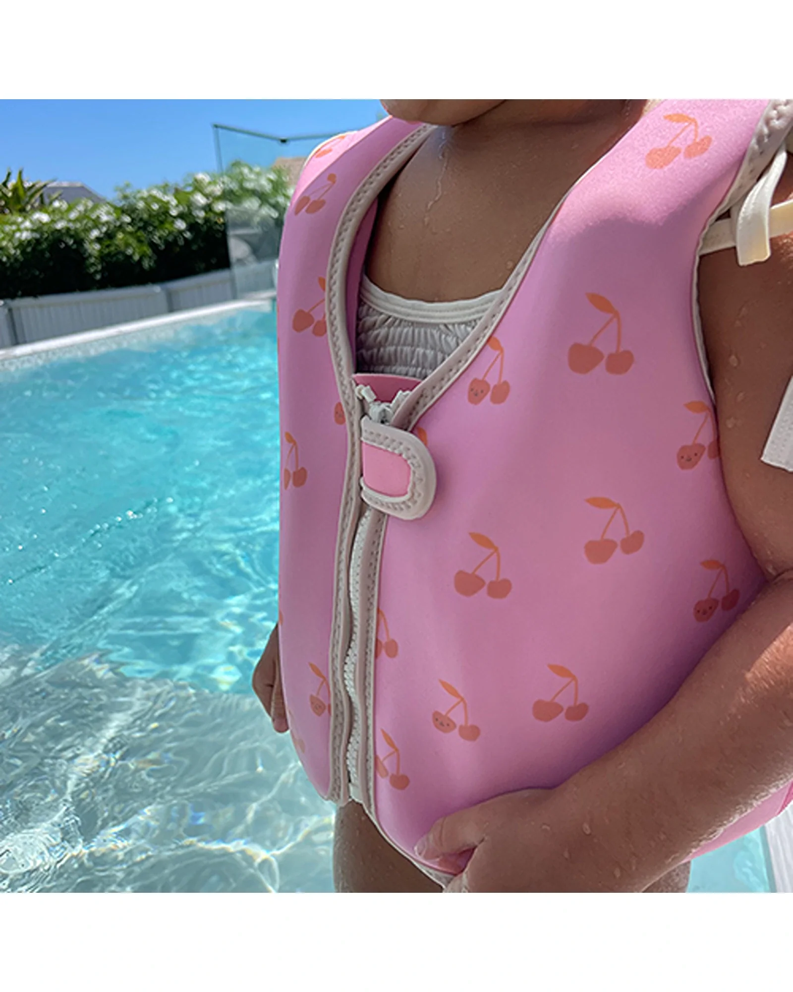 Sunnylife Kids Swim Vest 3-6 Cotton Candy Cherry - Image 6