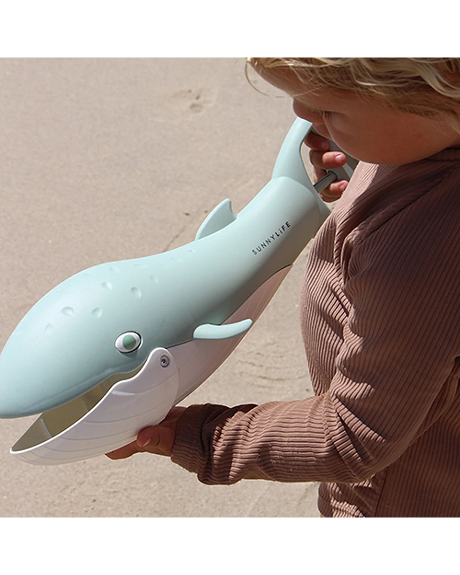 Sunnylife Sand Claws Whale Green - Image 3