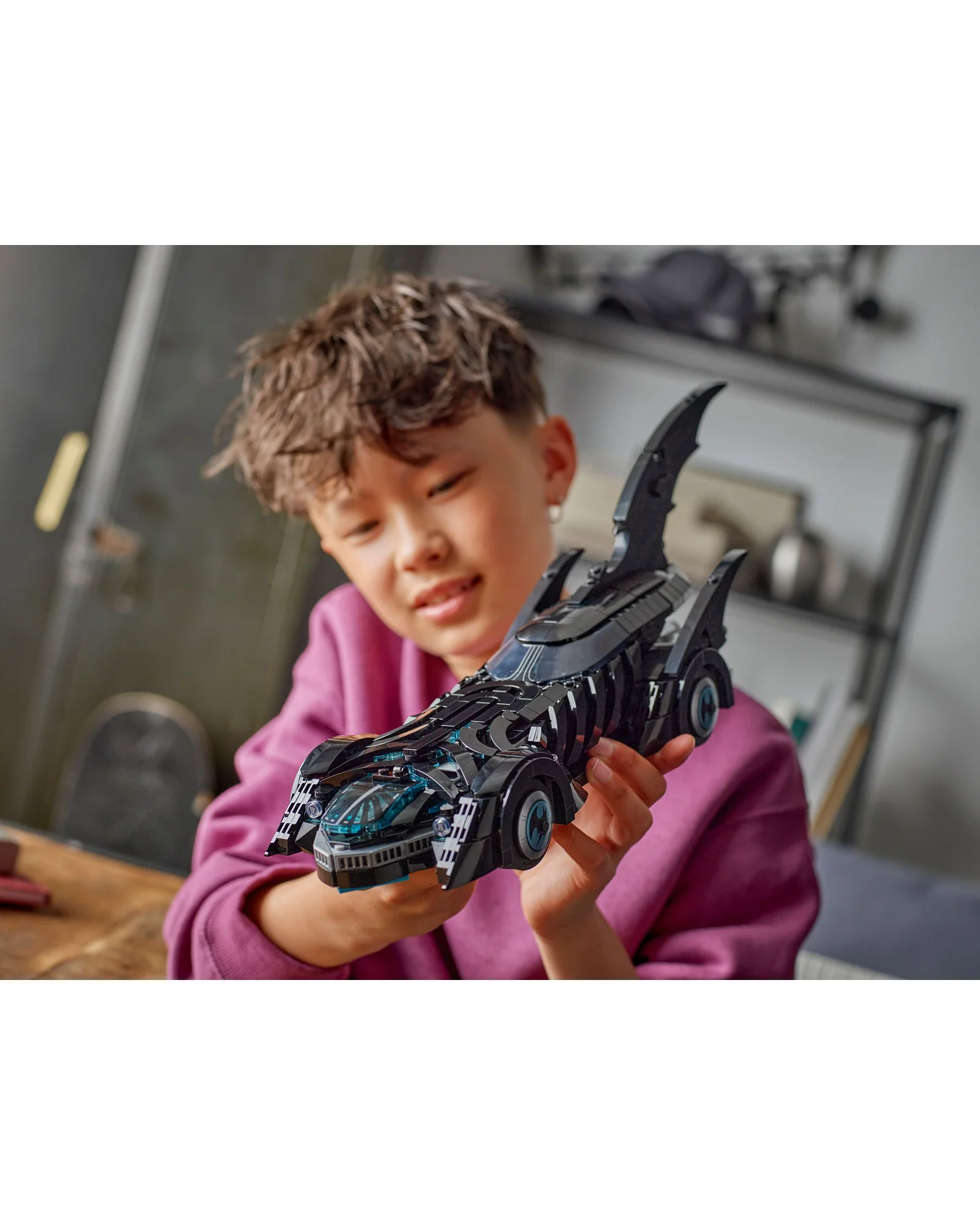 76304 Batman Forever Batmobile - Image 10