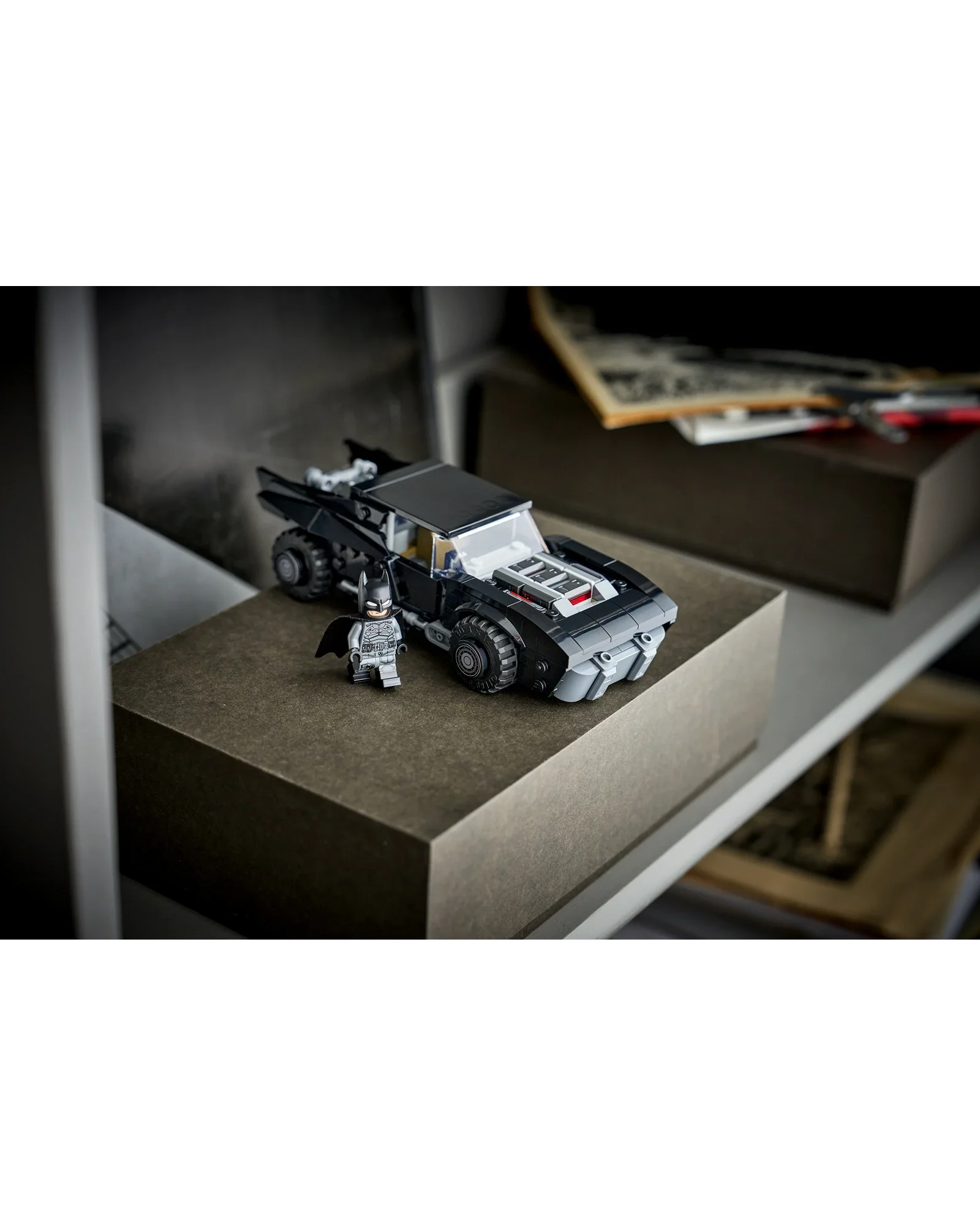 76332 The Batman Batmobile - Image 4